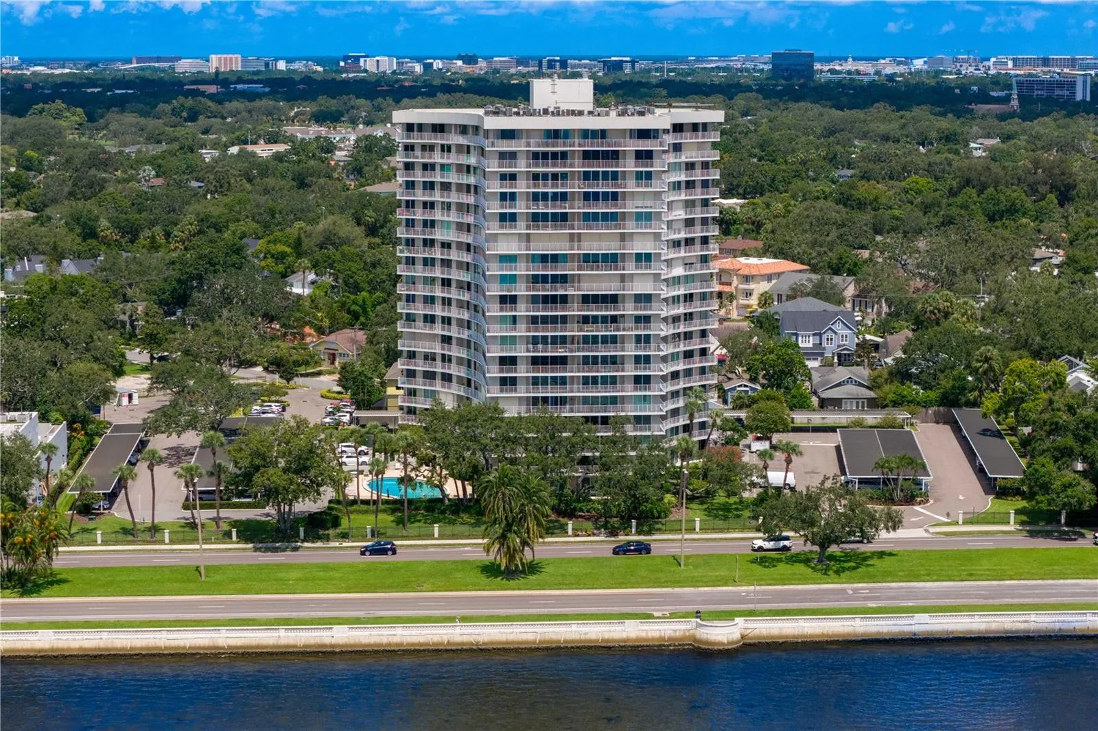 2611 BAYSHORE BLVD #302, #302