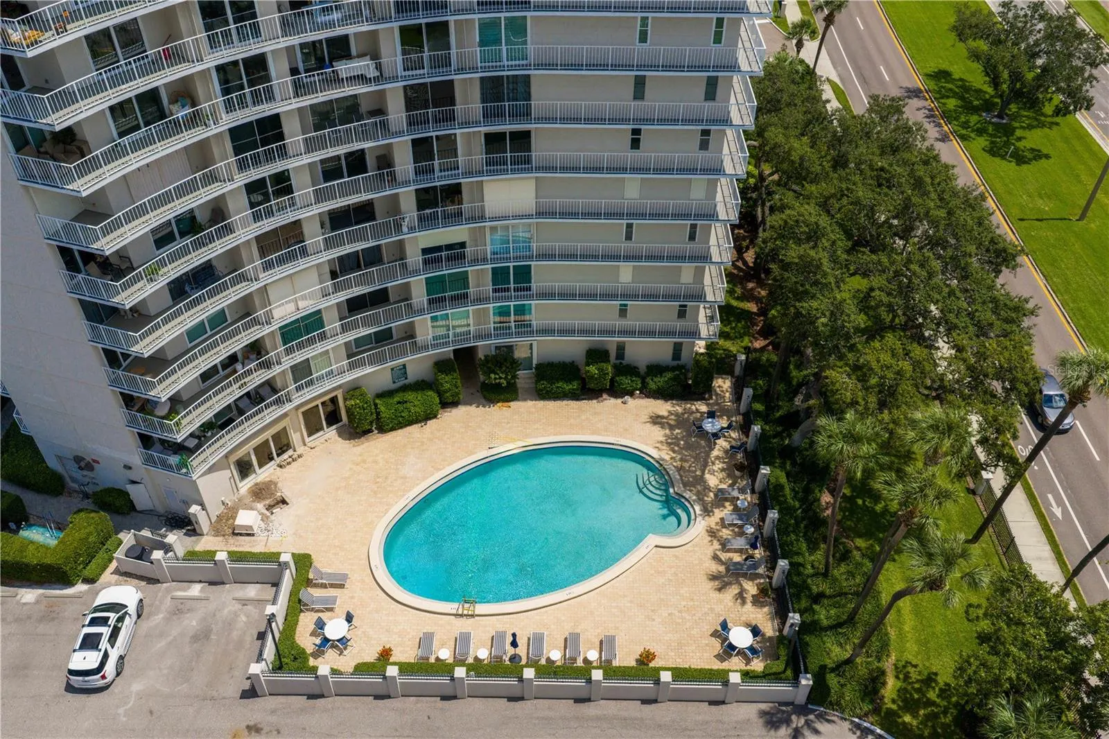 2611 BAYSHORE BLVD #302, #302