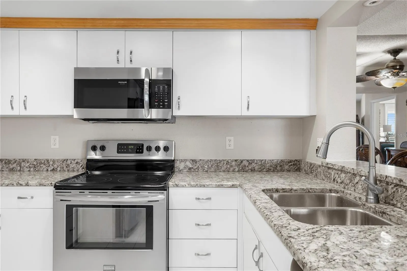 2611 BAYSHORE BLVD #302, #302