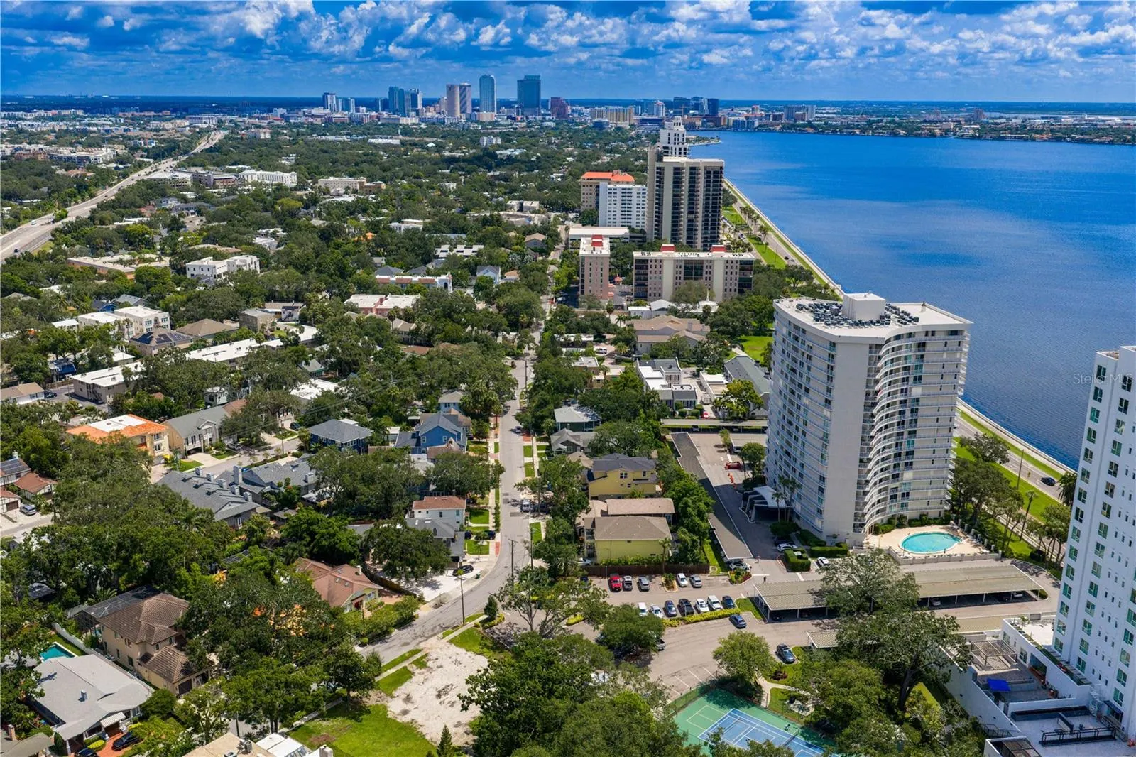 2611 BAYSHORE BLVD #302, #302