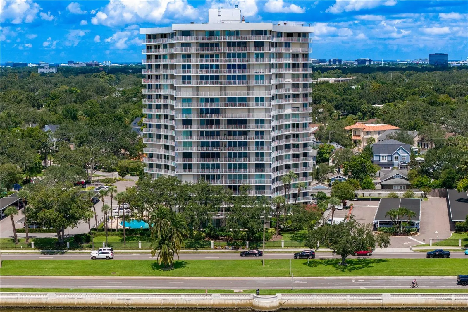 2611 BAYSHORE BLVD #302, #302