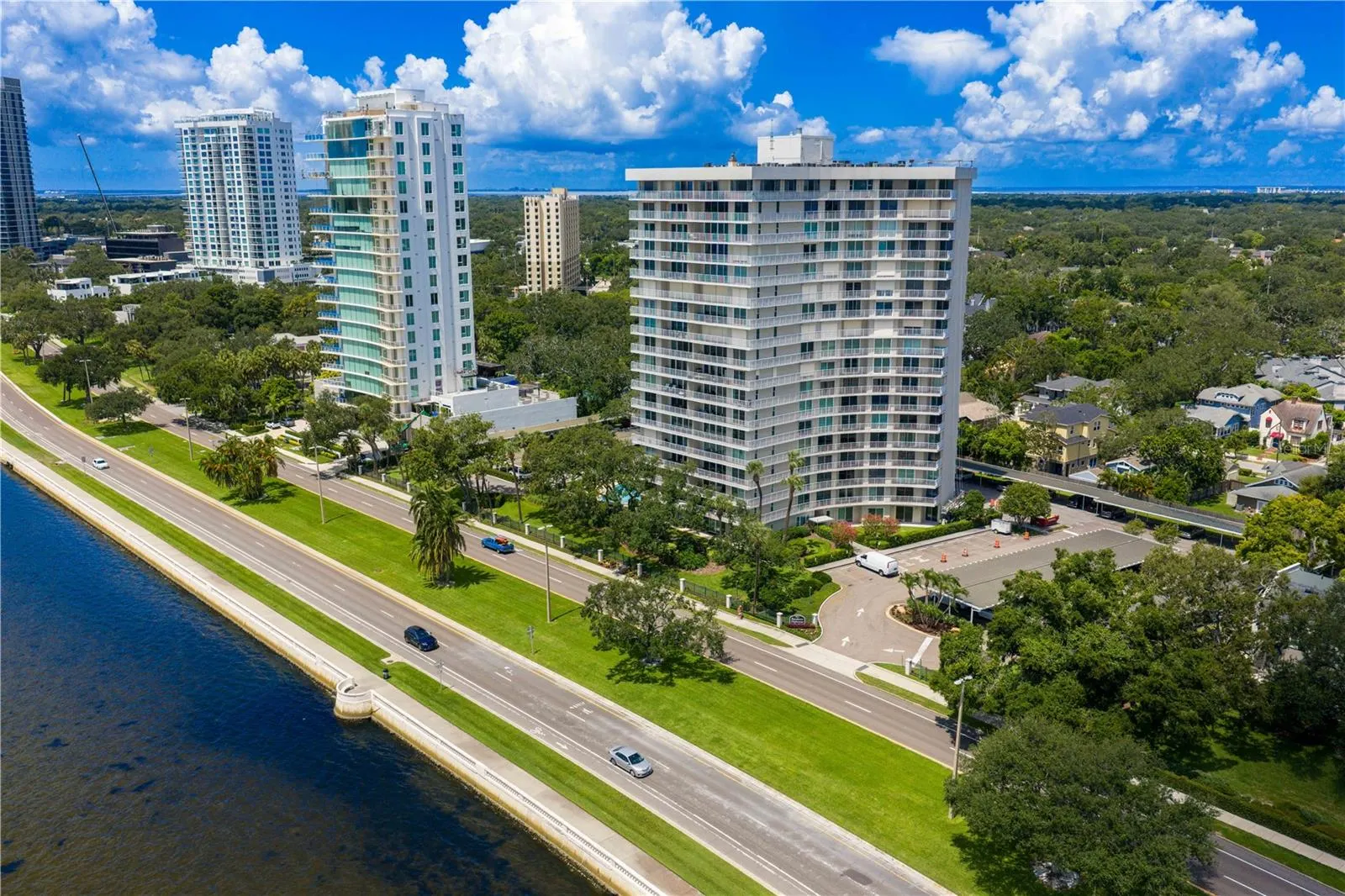 2611 BAYSHORE BLVD #302, #302