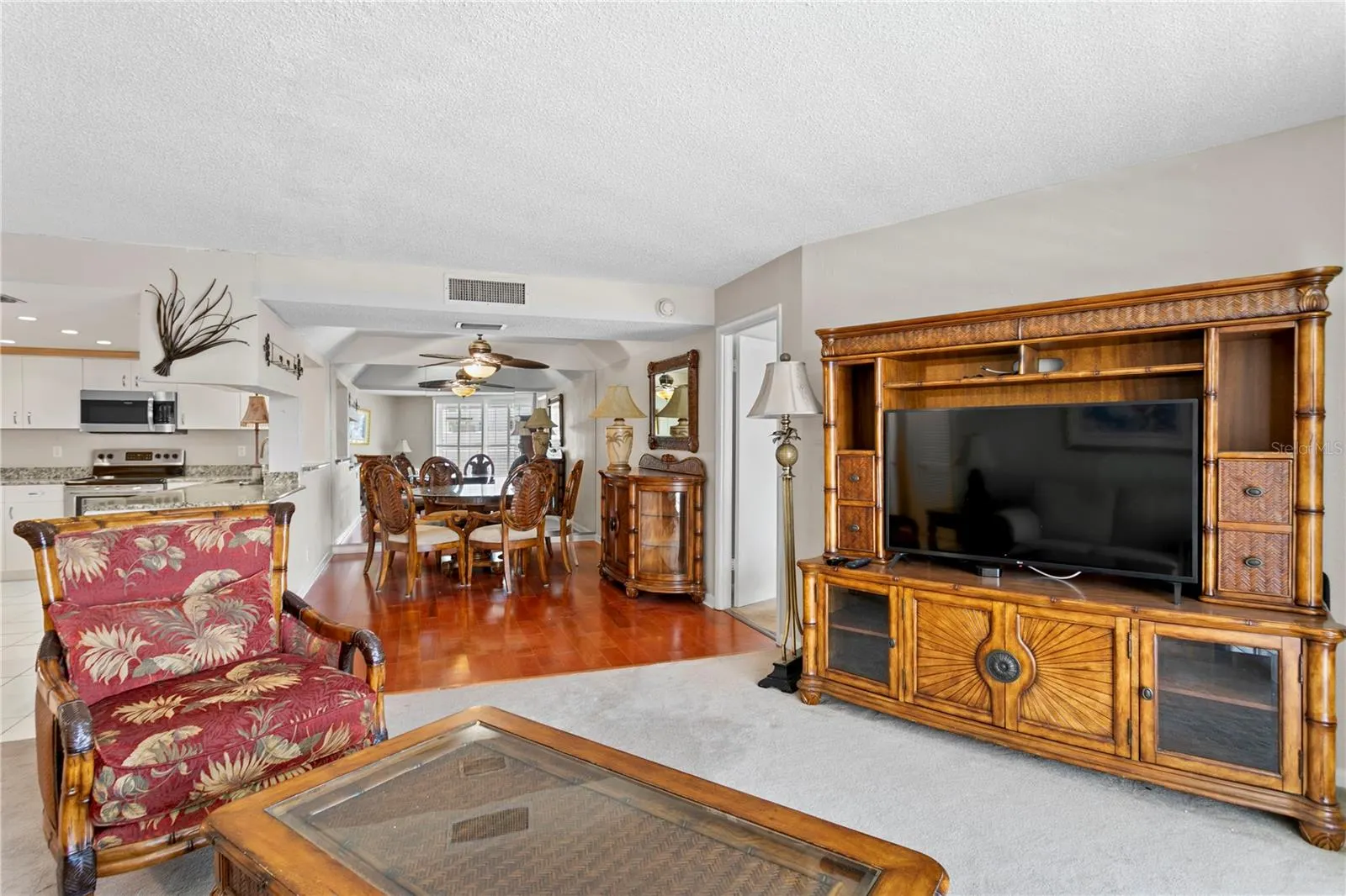2611 BAYSHORE BLVD #302, #302