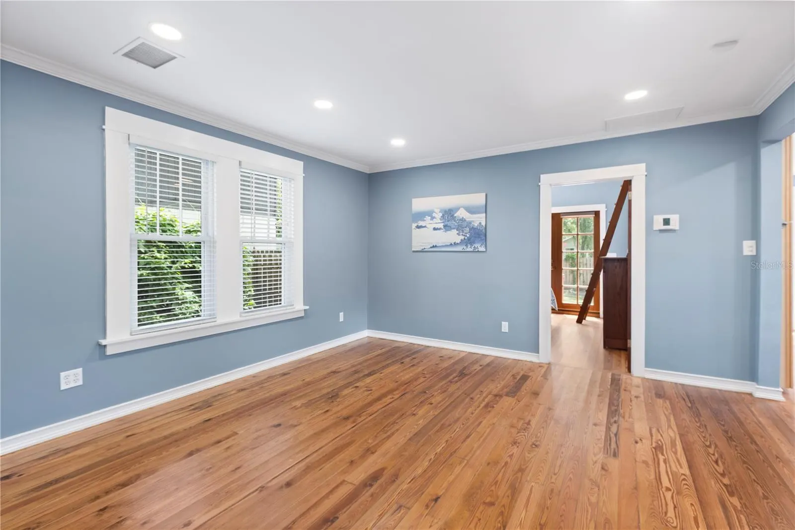 226 W FERN ST
