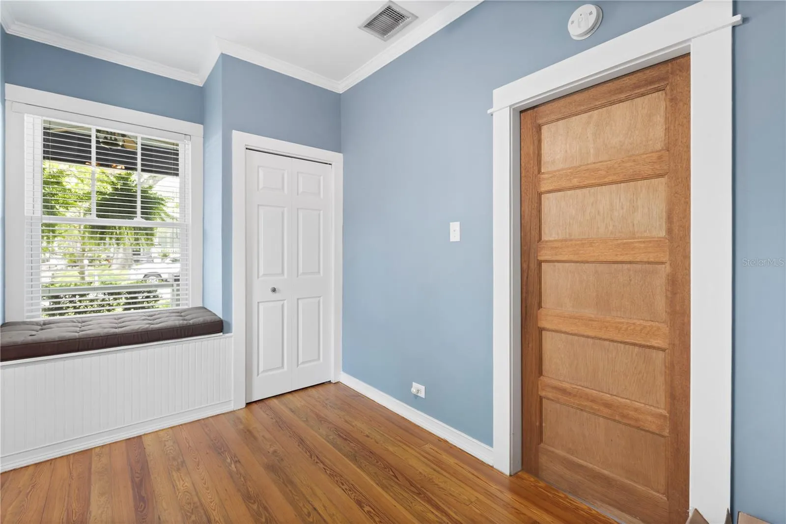 226 W FERN ST