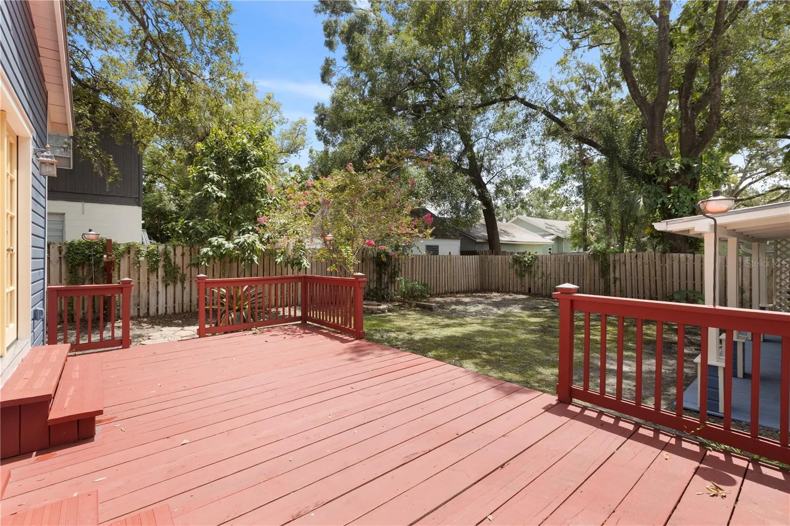 226 W FERN ST