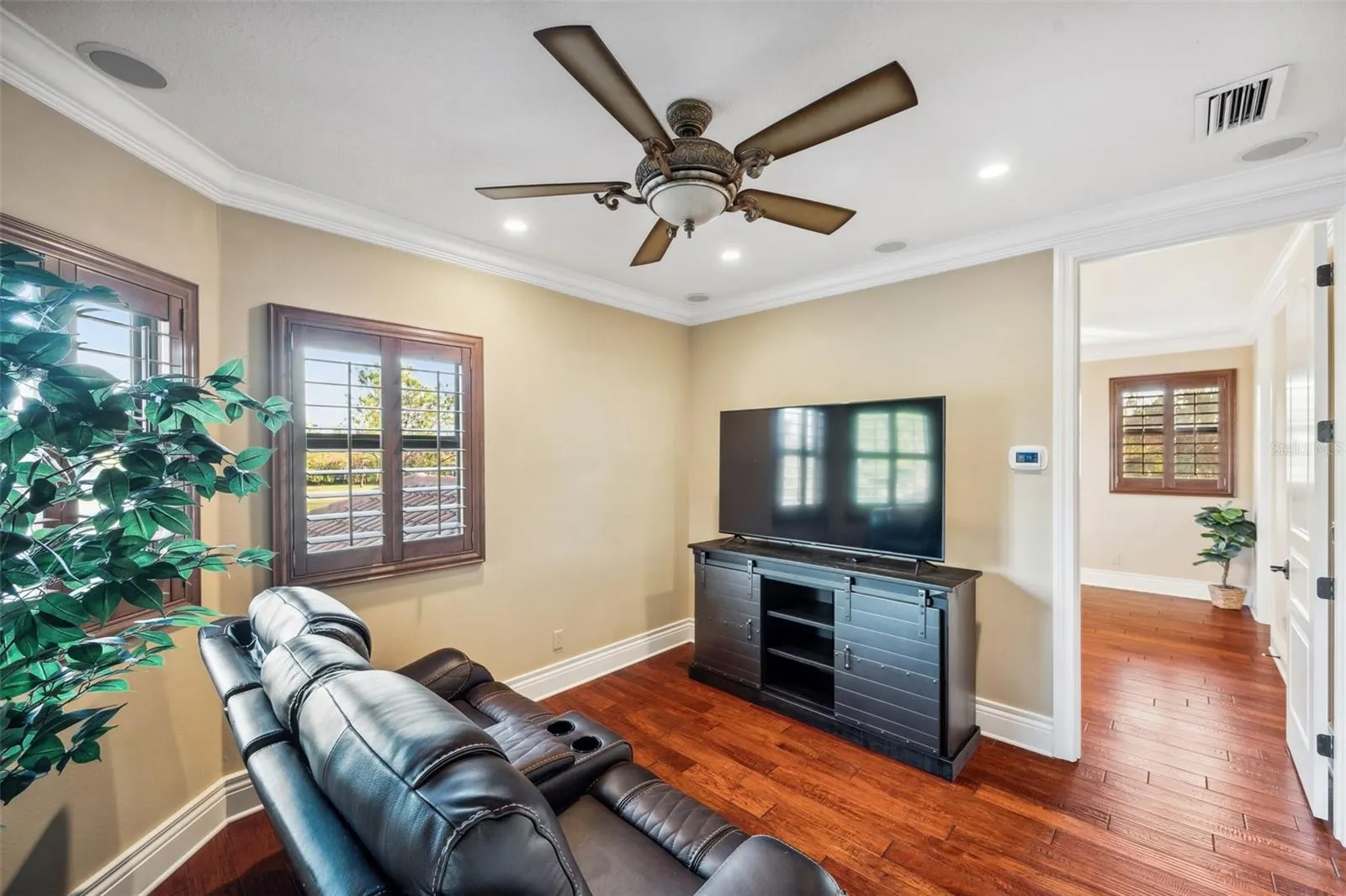 3703 DOUGLAS PL