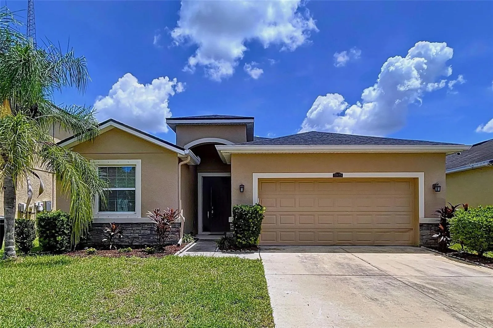 11428 WARREN OAKS PL