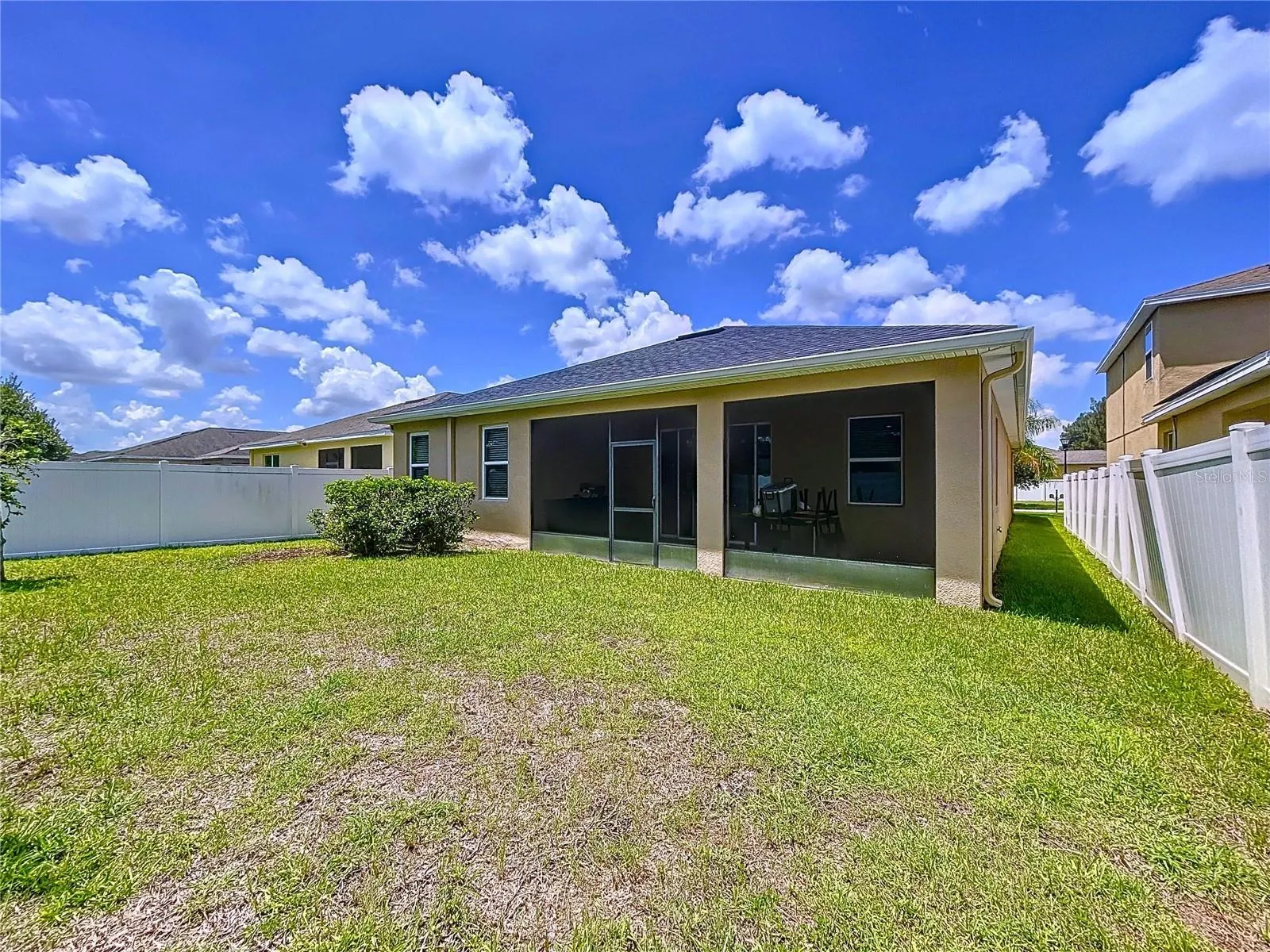 11428 WARREN OAKS PL