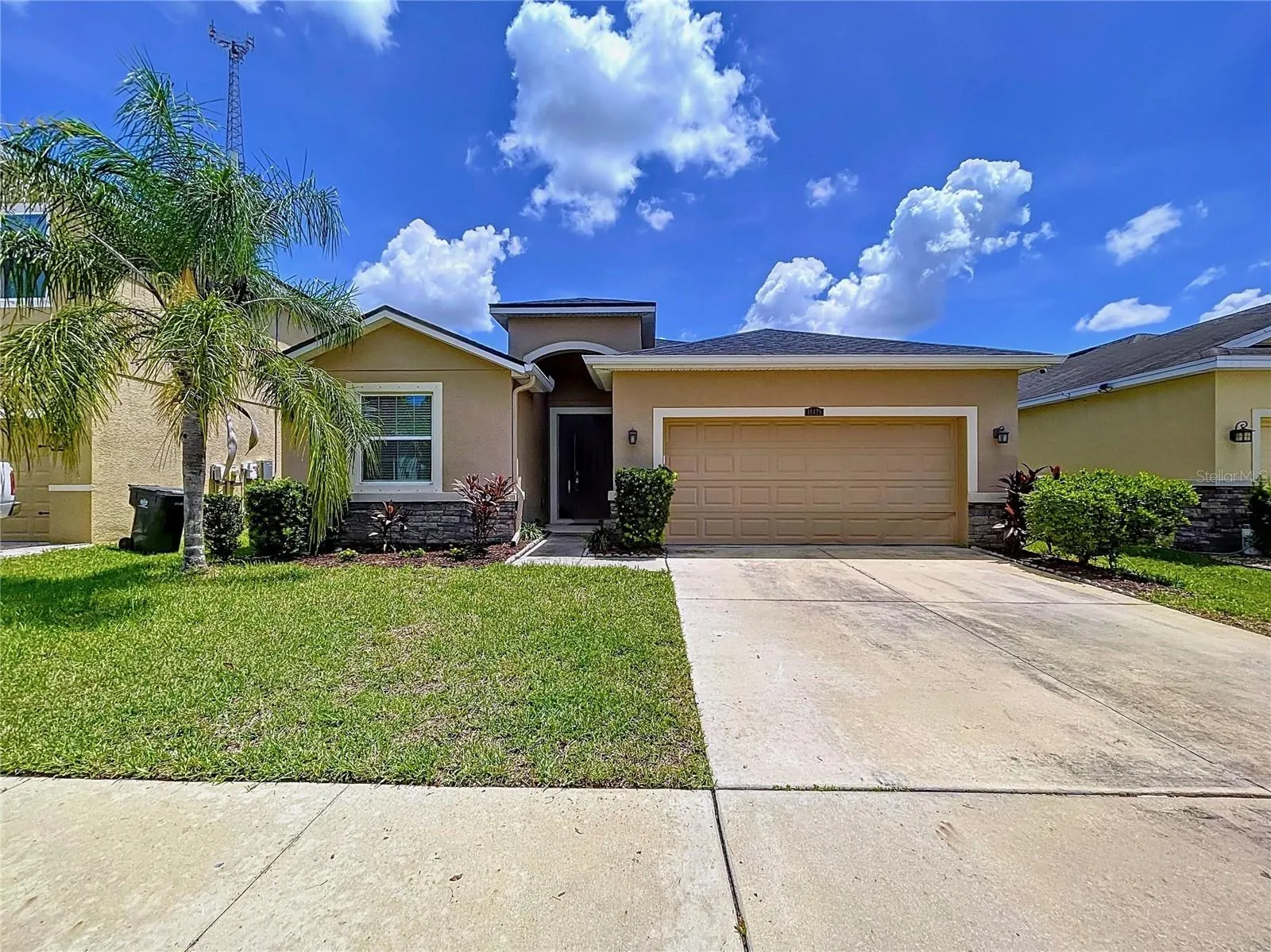 11428 WARREN OAKS PL