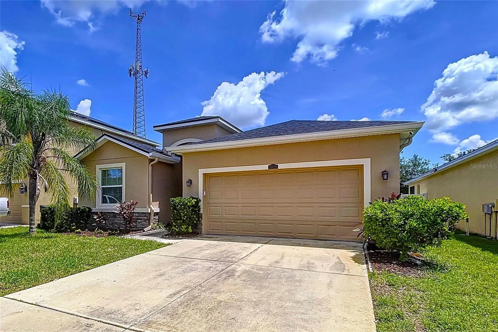 11428 WARREN OAKS PL