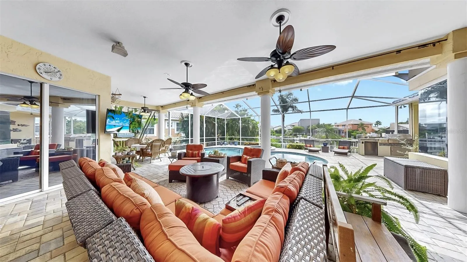 914 CAPRICCIO LN