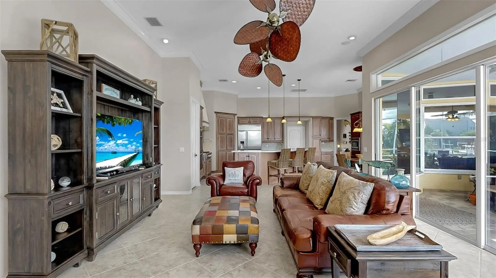 914 CAPRICCIO LN