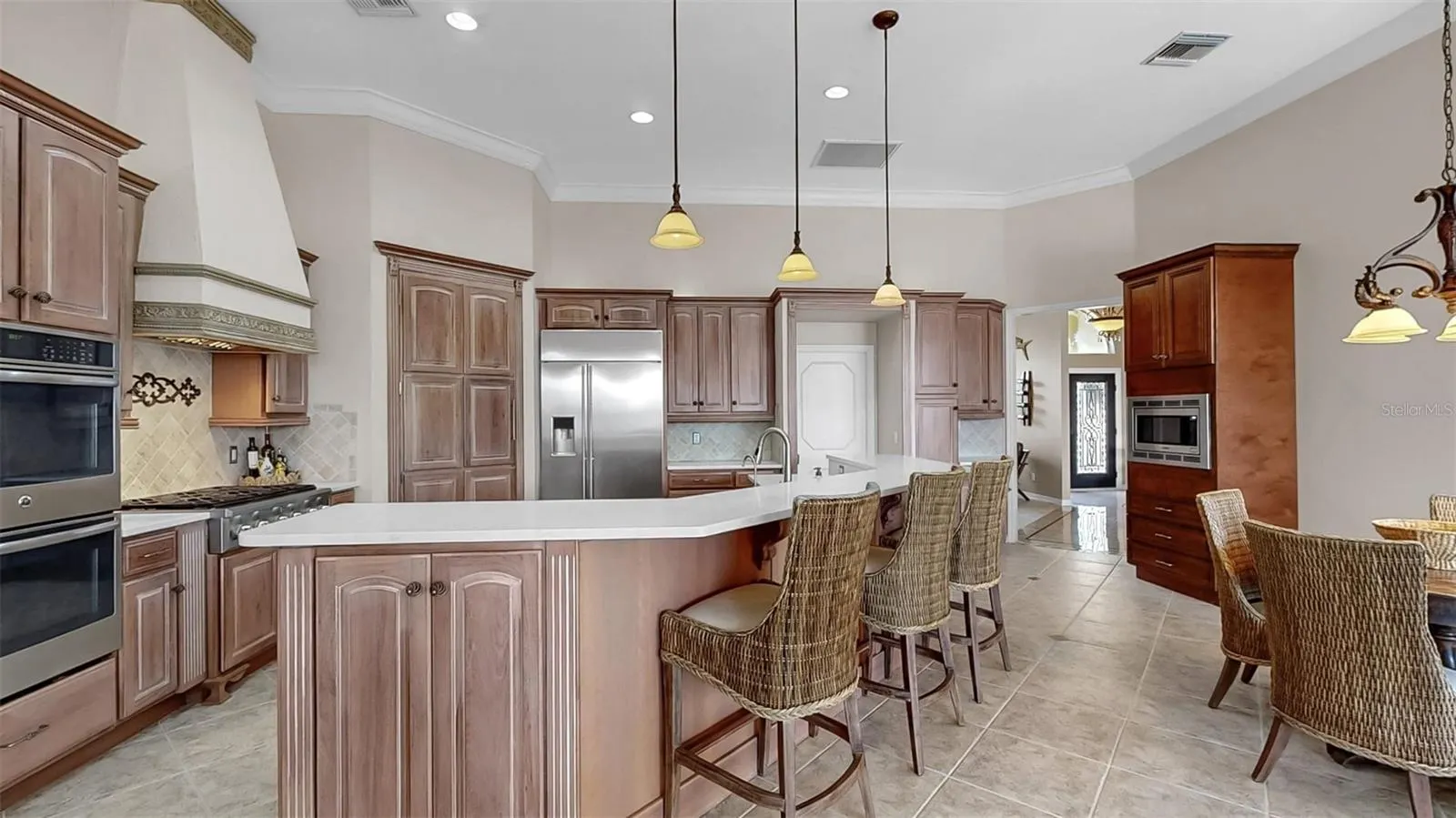 914 CAPRICCIO LN
