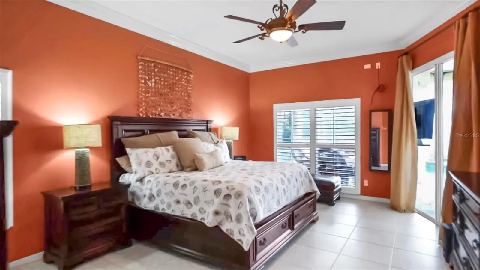 914 CAPRICCIO LN