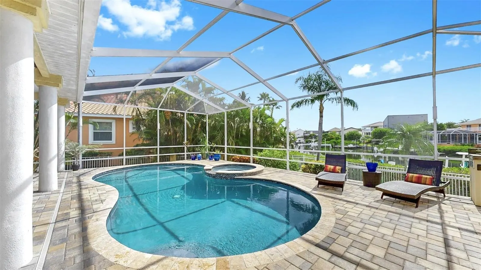 914 CAPRICCIO LN