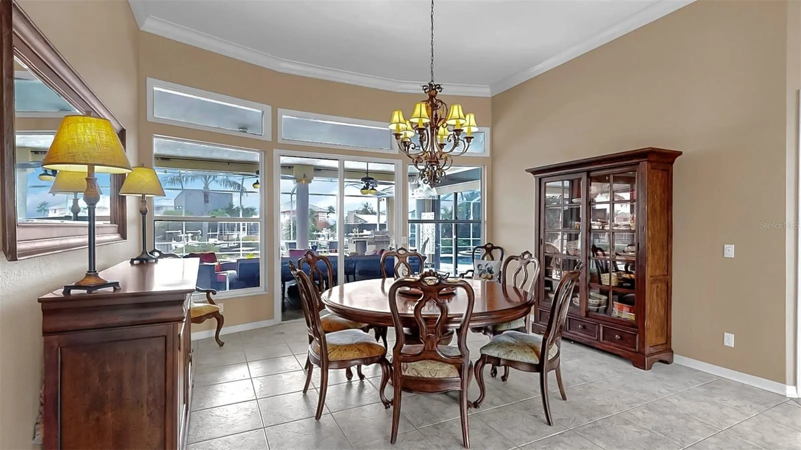 914 CAPRICCIO LN