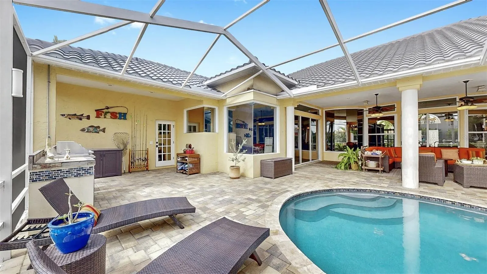 914 CAPRICCIO LN