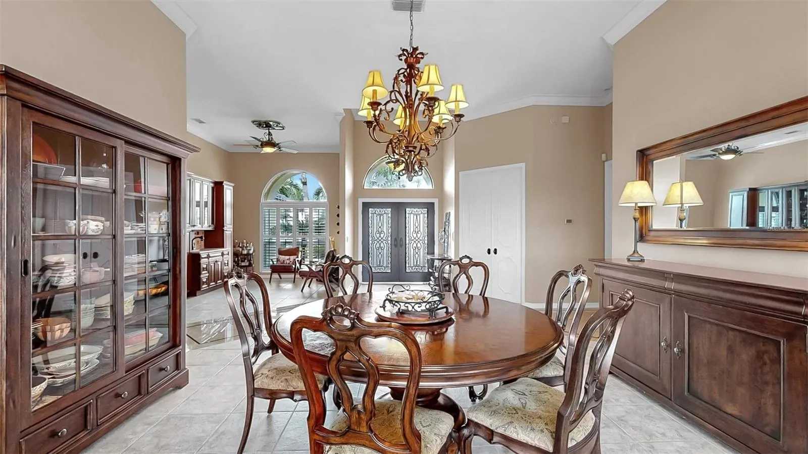 914 CAPRICCIO LN