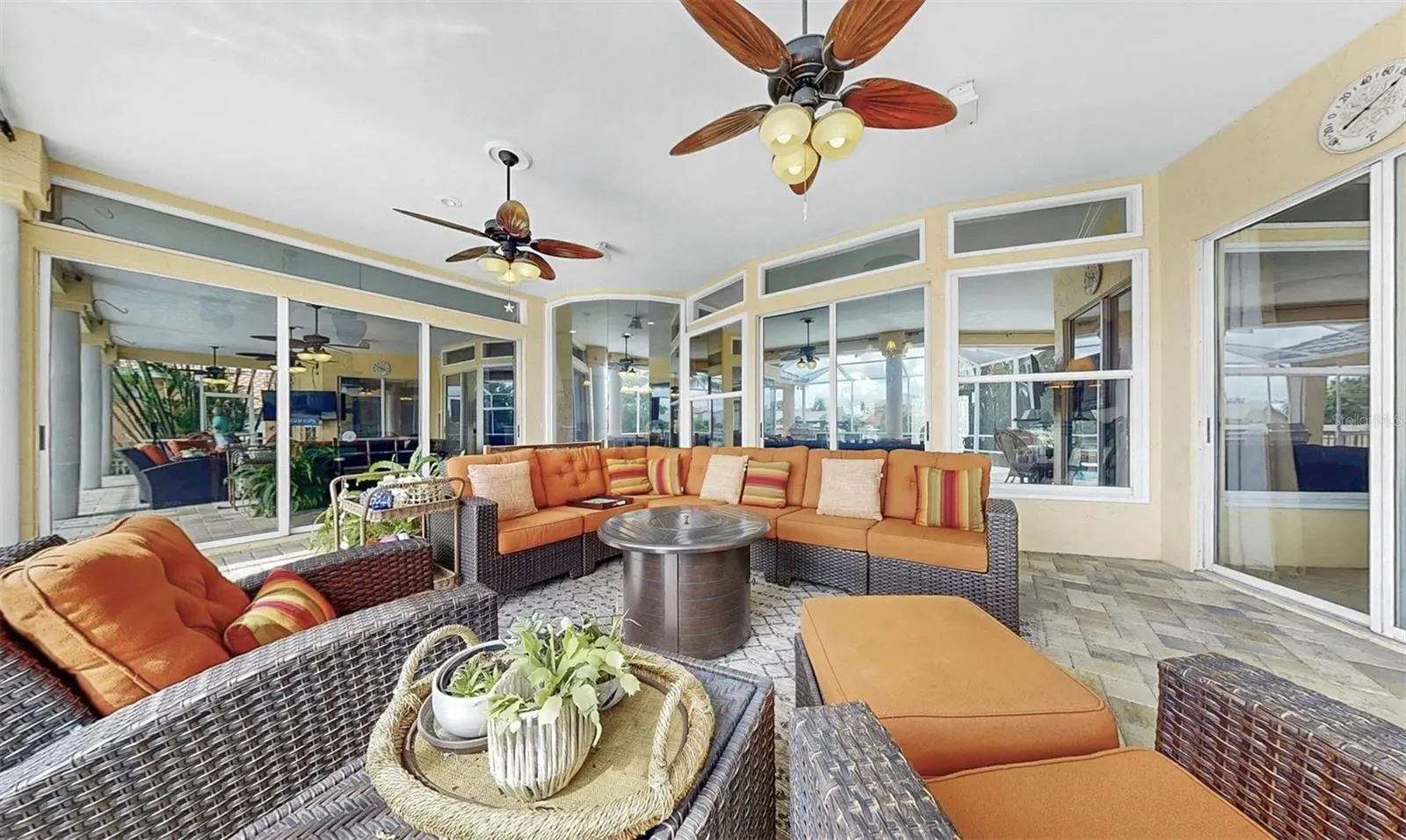 914 CAPRICCIO LN