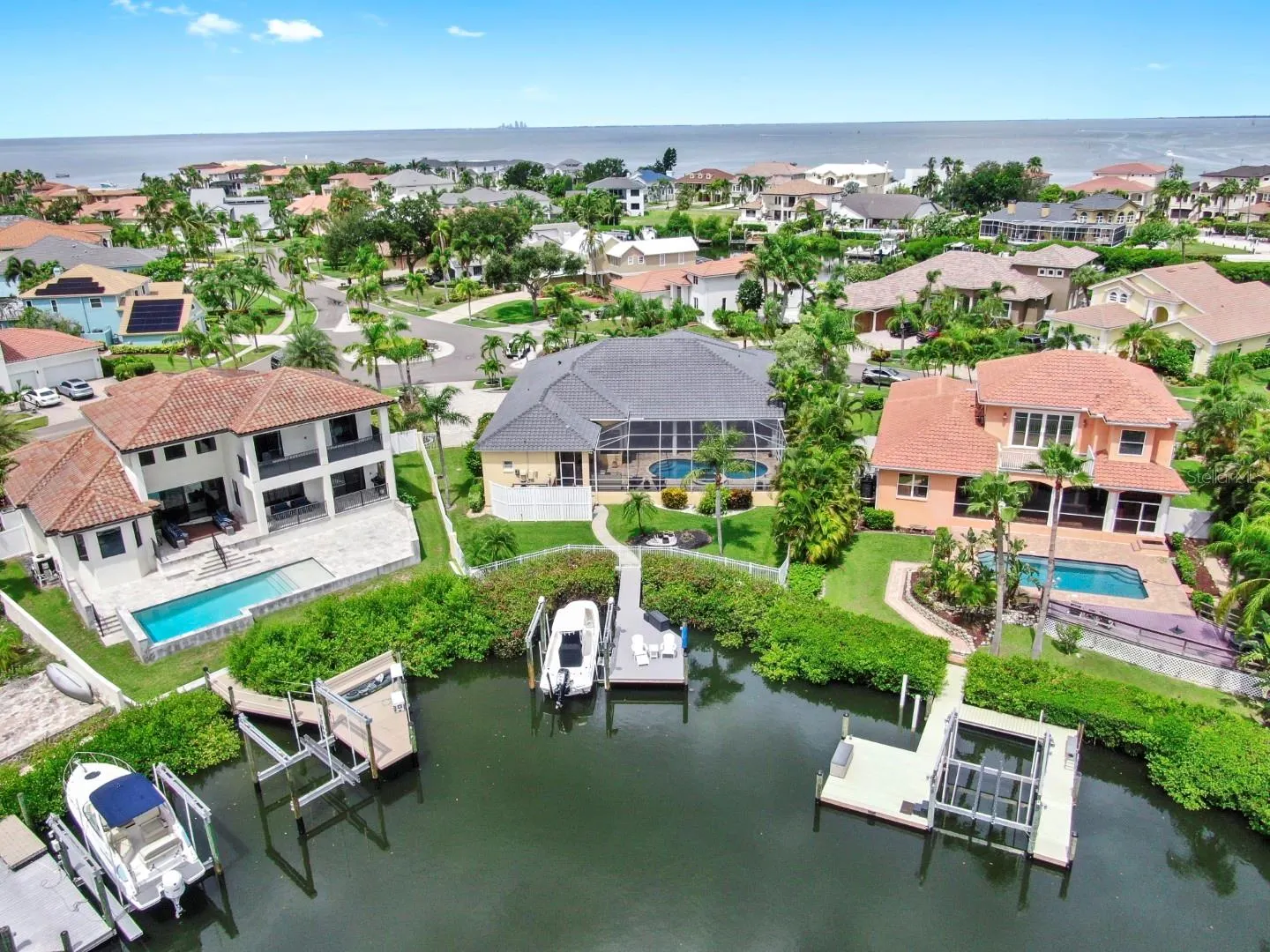 914 CAPRICCIO LN