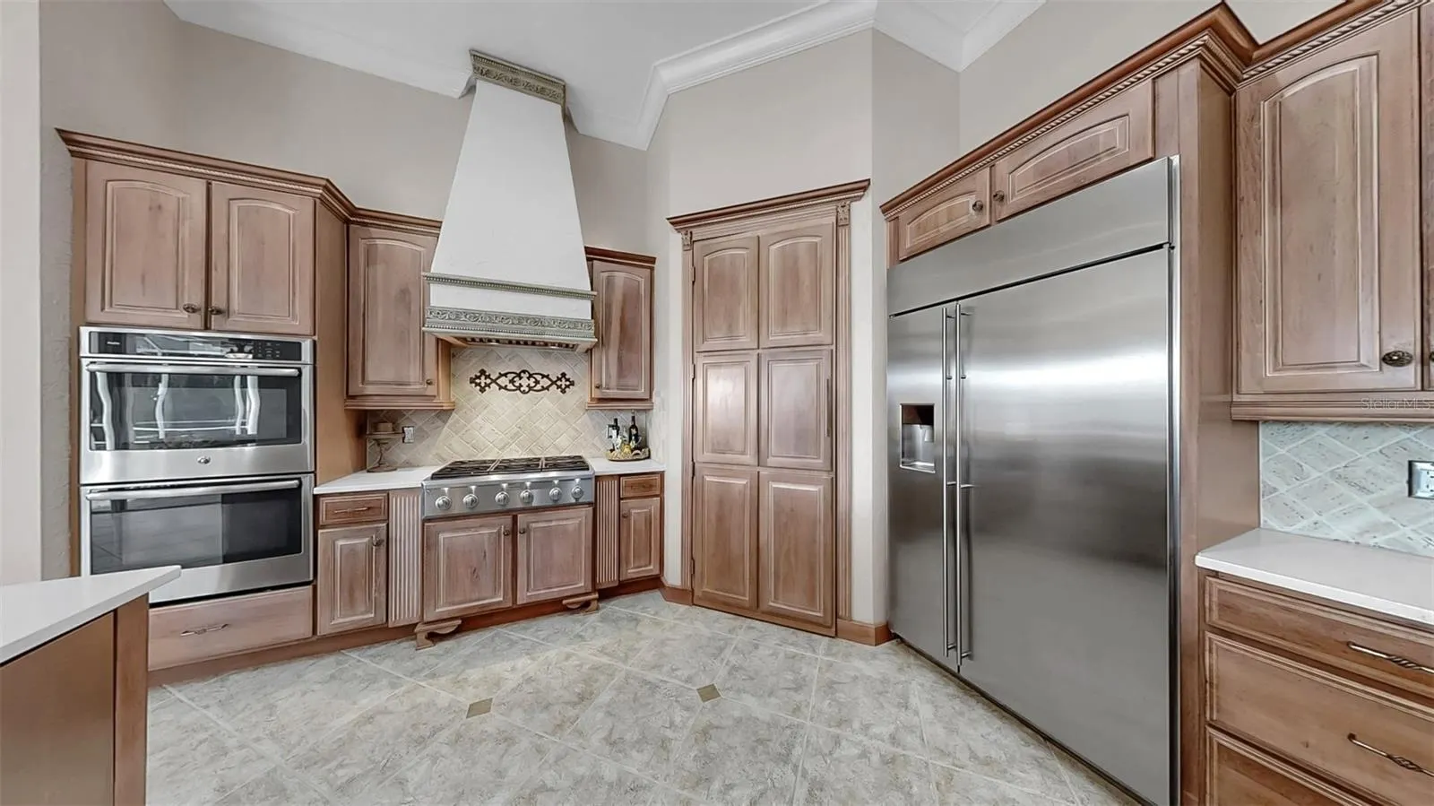 914 CAPRICCIO LN
