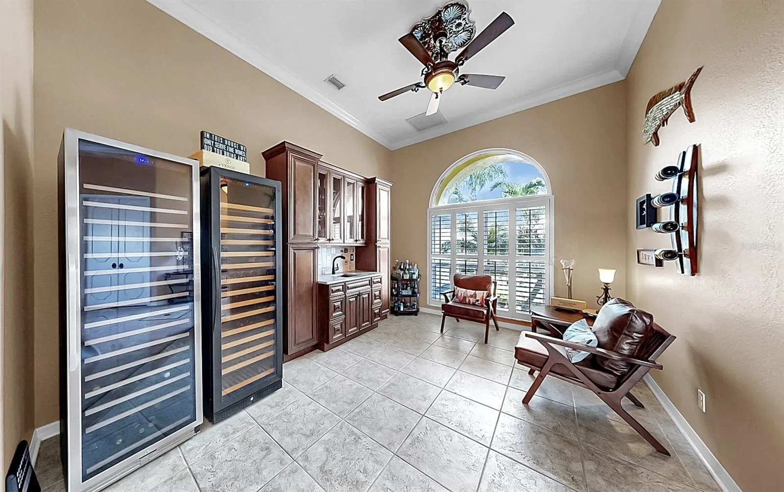 914 CAPRICCIO LN
