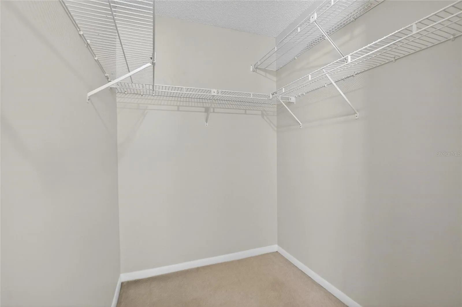 1225 PINE RIDGE CIR W #A2, #A2