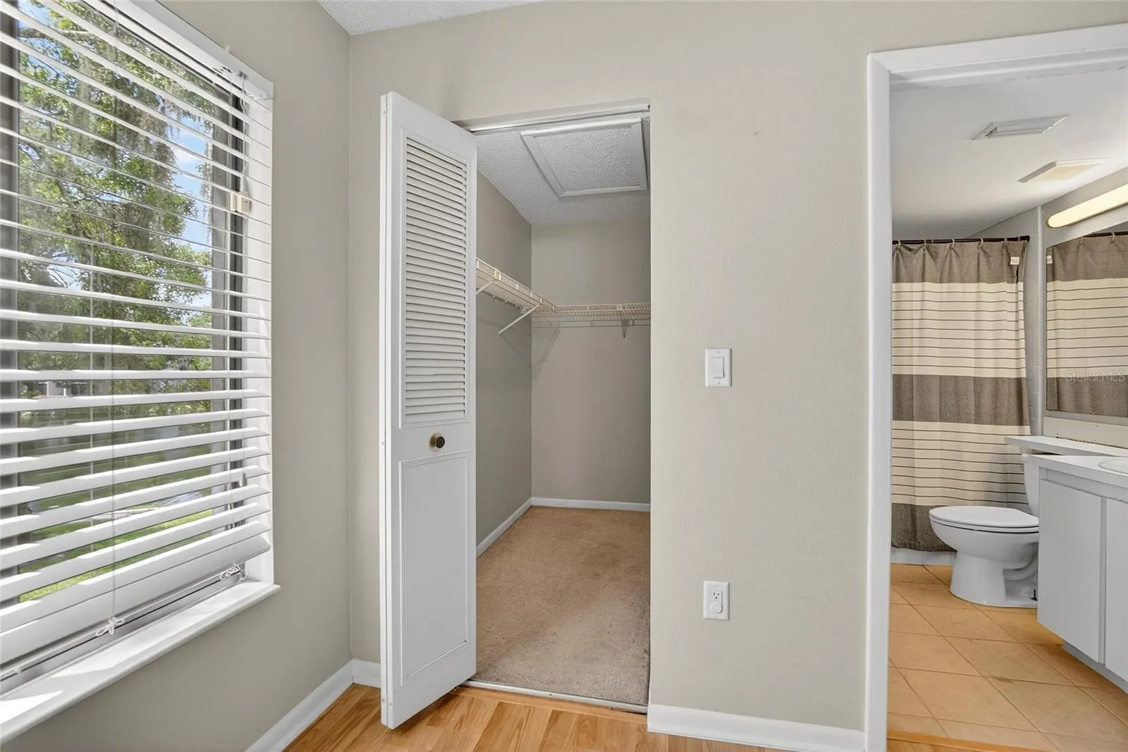 1225 PINE RIDGE CIR W #A2, #A2