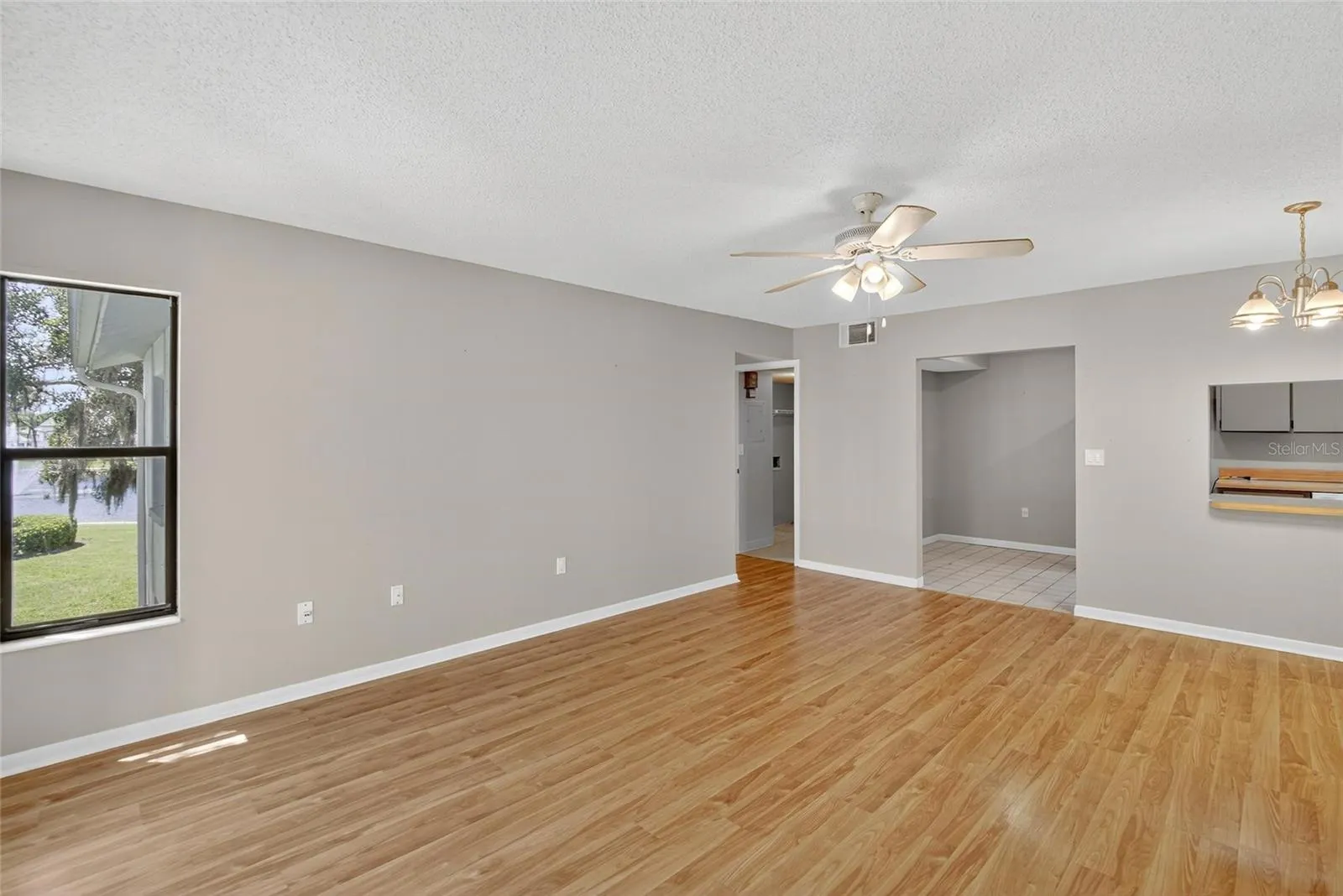 1225 PINE RIDGE CIR W #A2, #A2