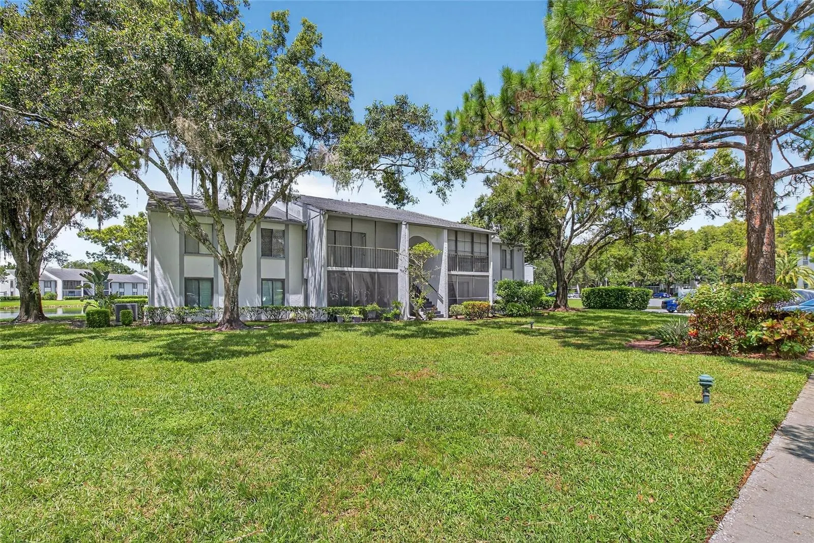 1225 PINE RIDGE CIR W #A2, #A2