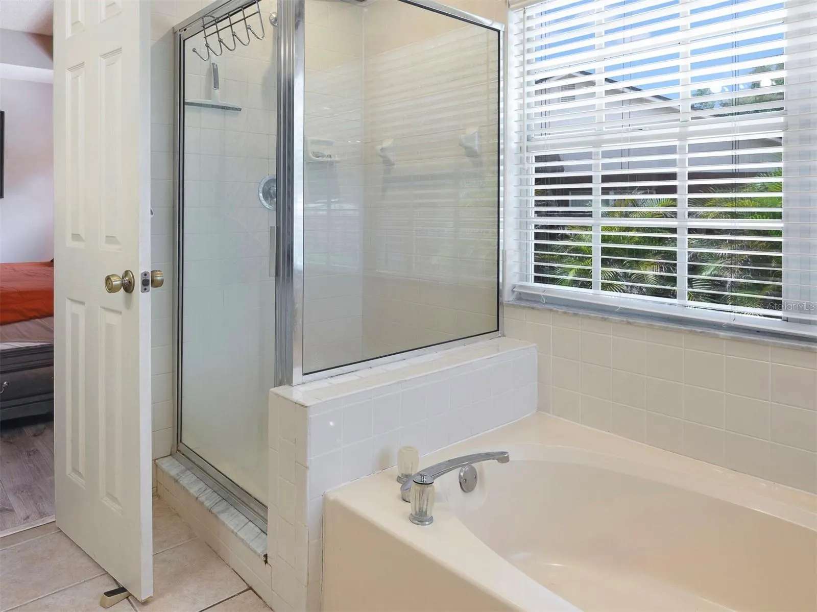 1052 MALLETWOOD DR