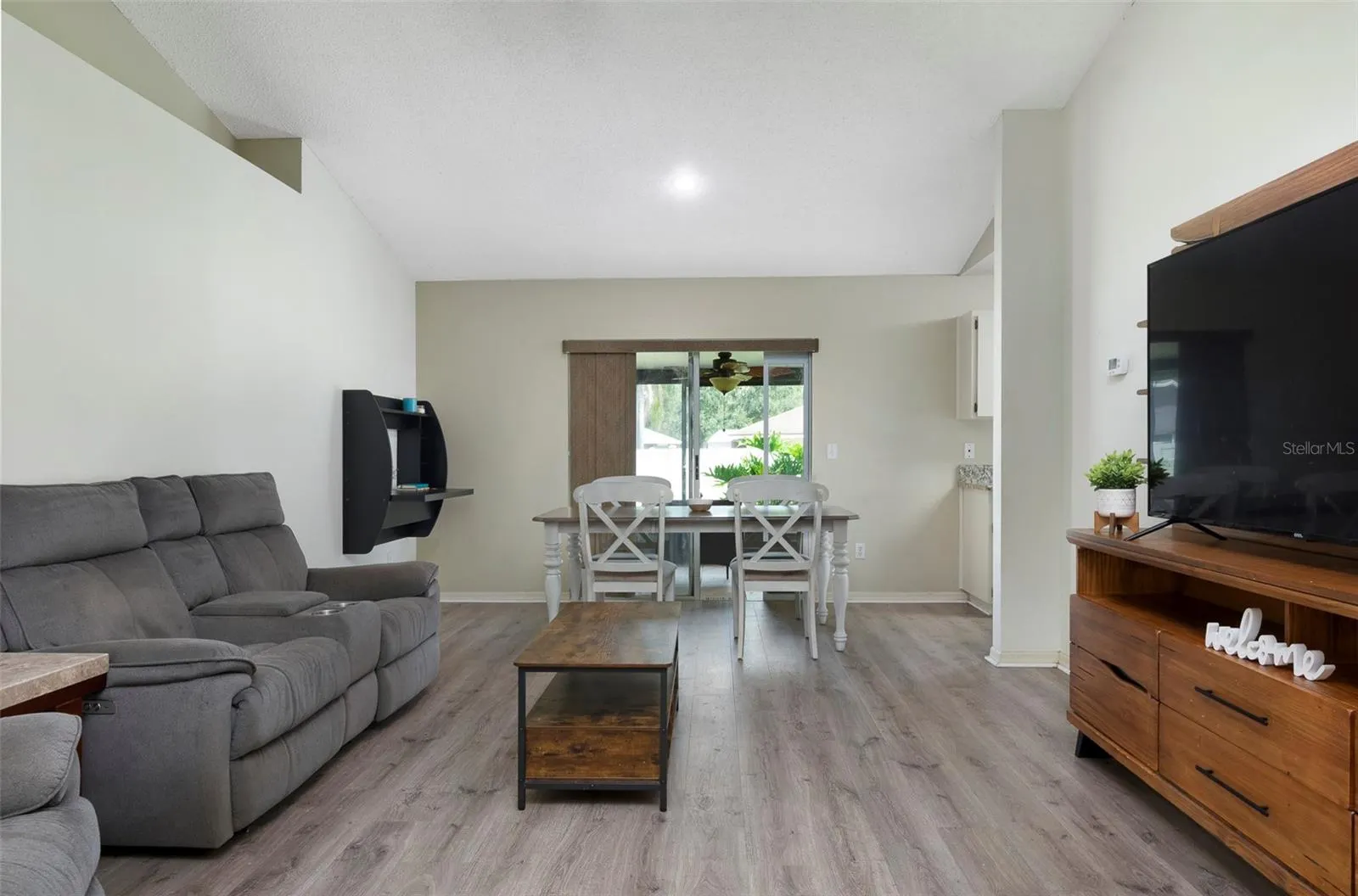 1052 MALLETWOOD DR