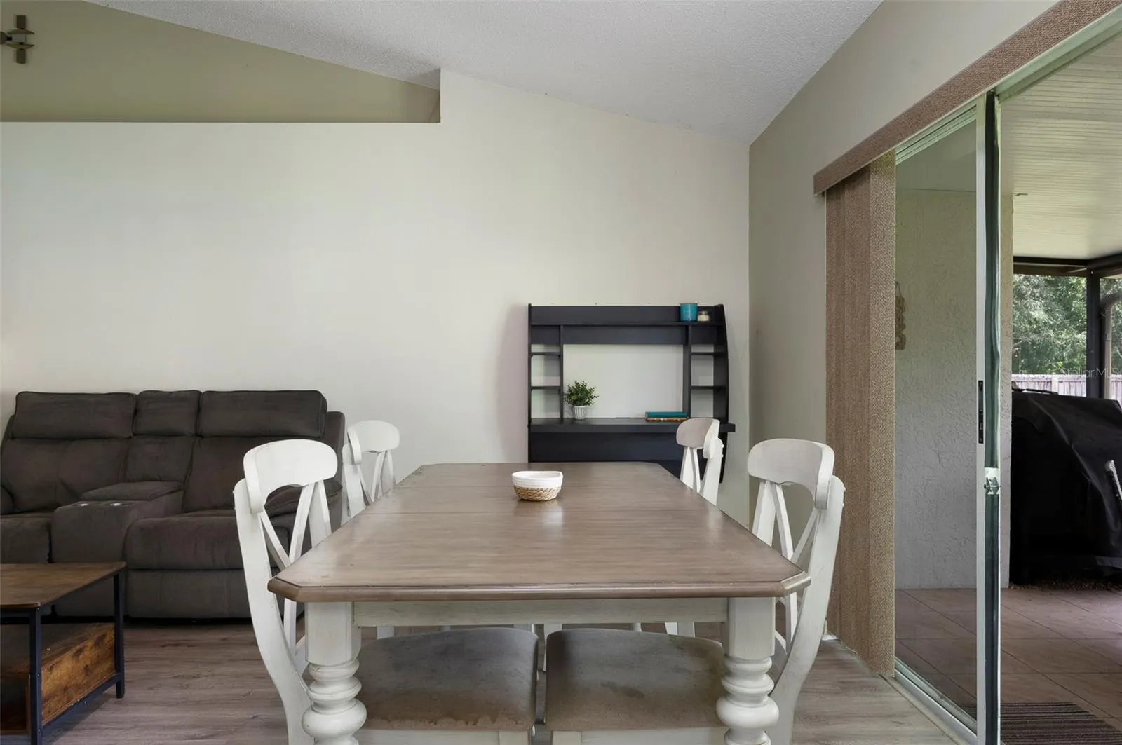 1052 MALLETWOOD DR