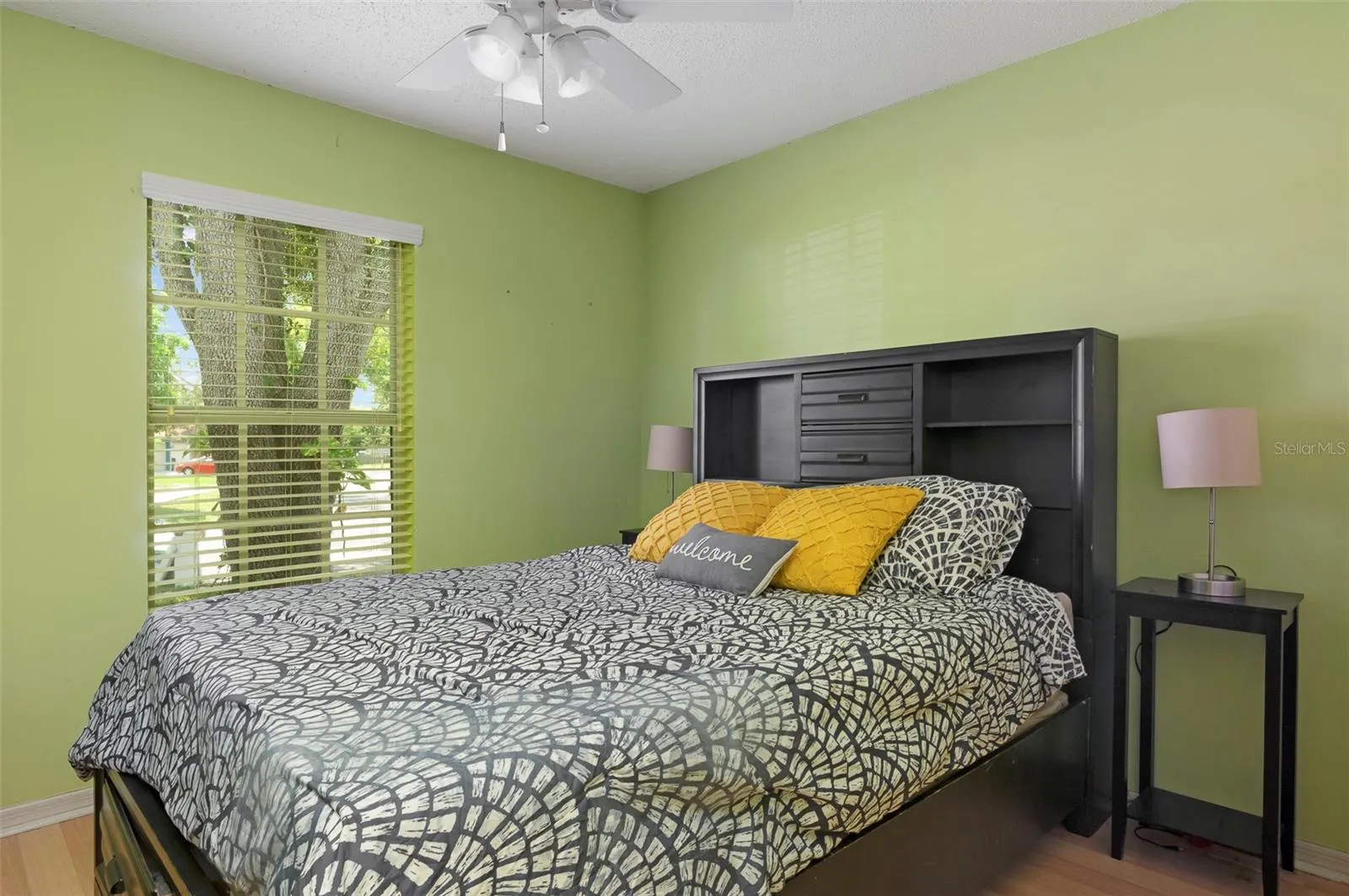 1052 MALLETWOOD DR
