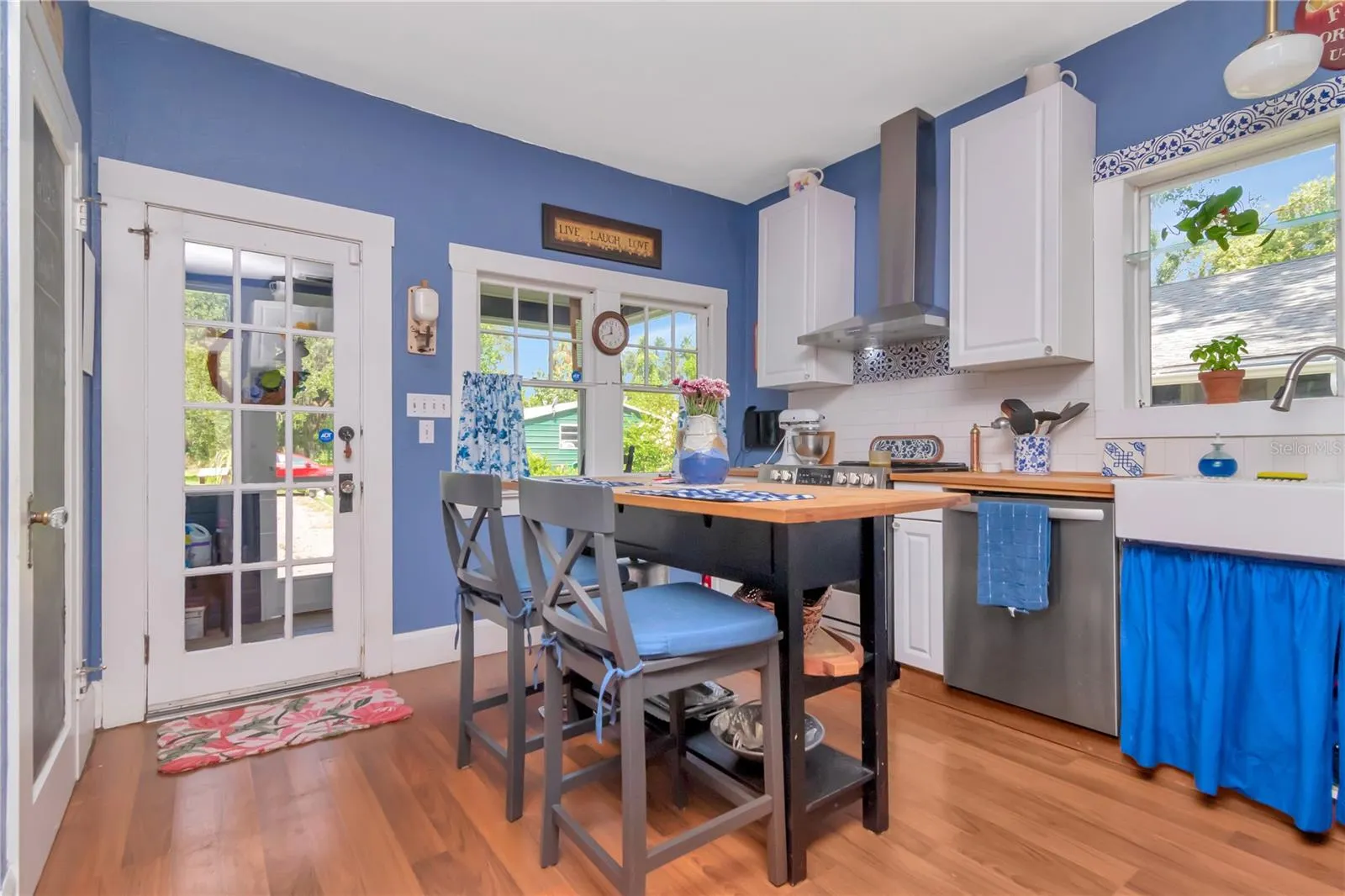 128 N MONTCLAIR AVE