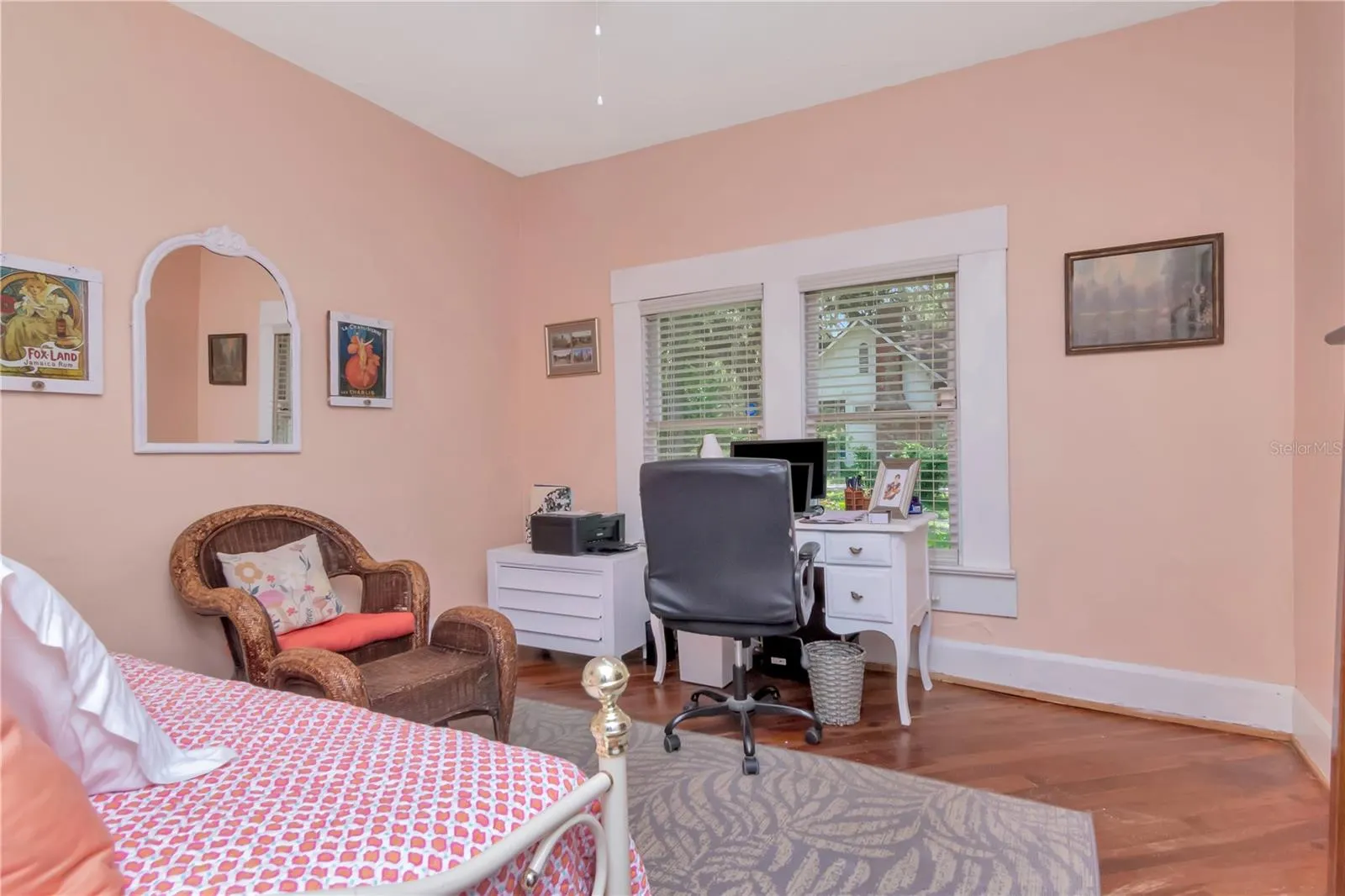 128 N MONTCLAIR AVE