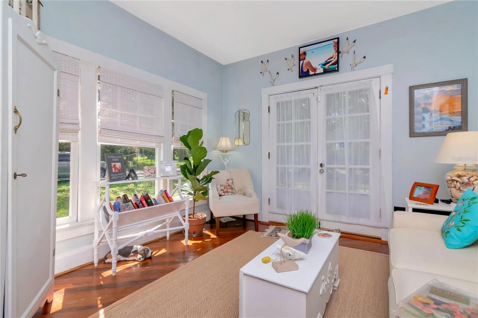 128 N MONTCLAIR AVE