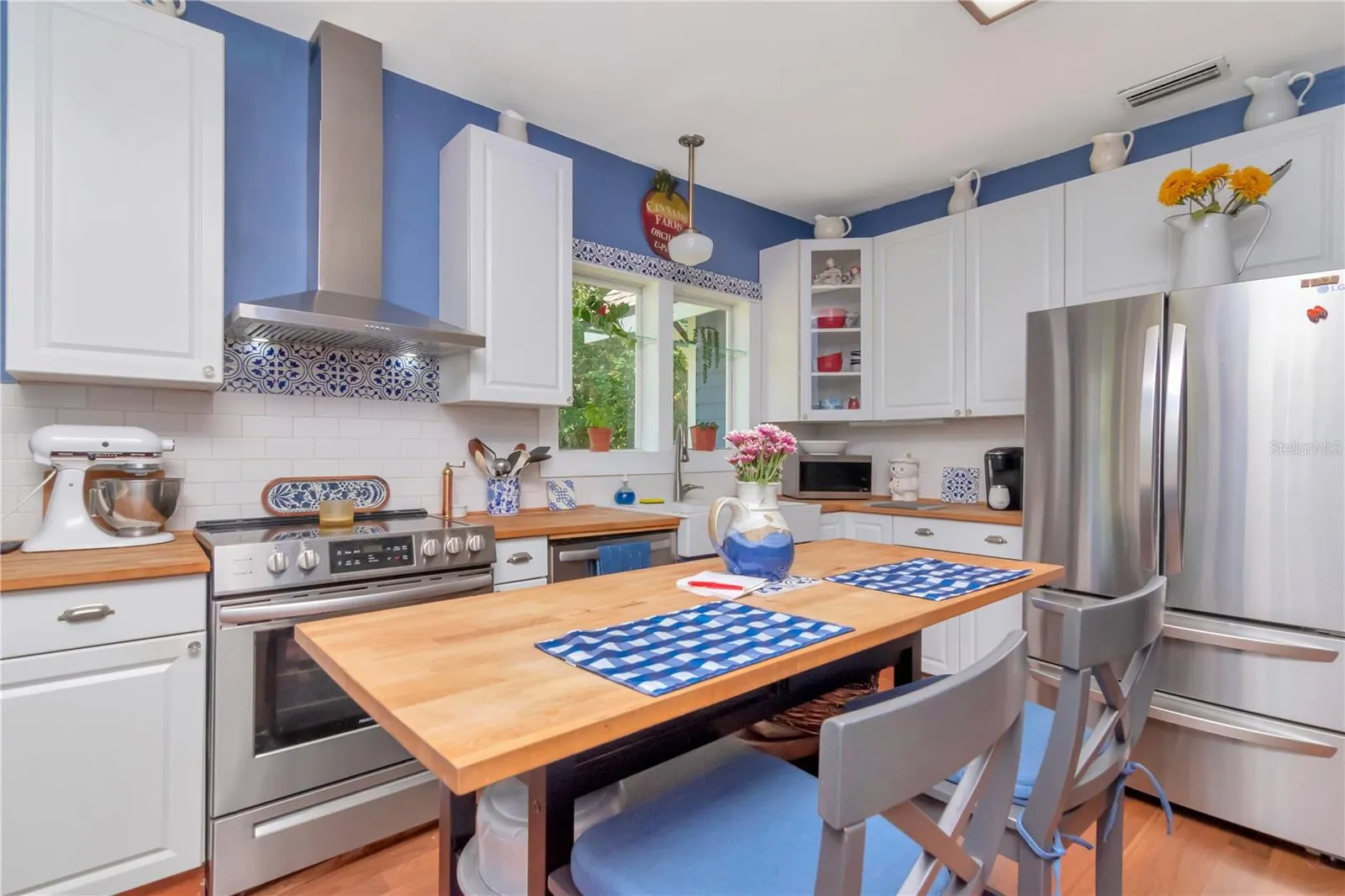 128 N MONTCLAIR AVE
