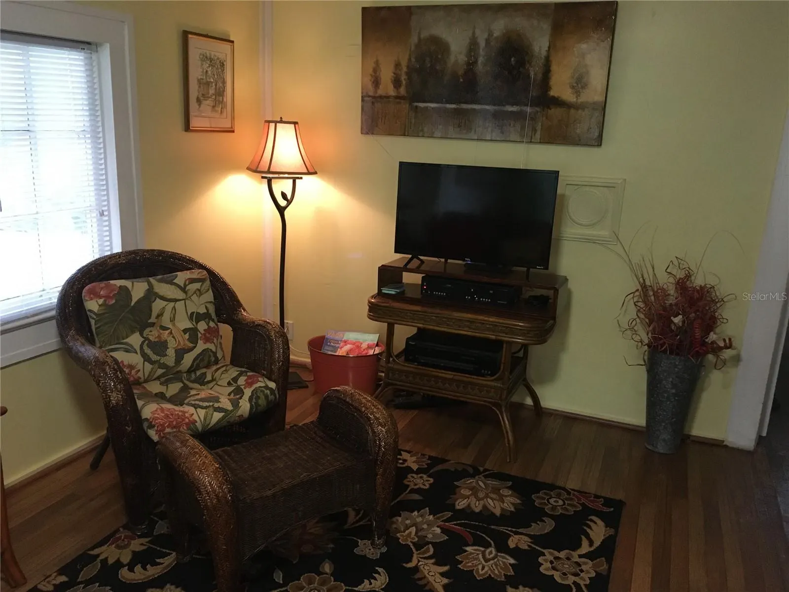 128 N MONTCLAIR AVE