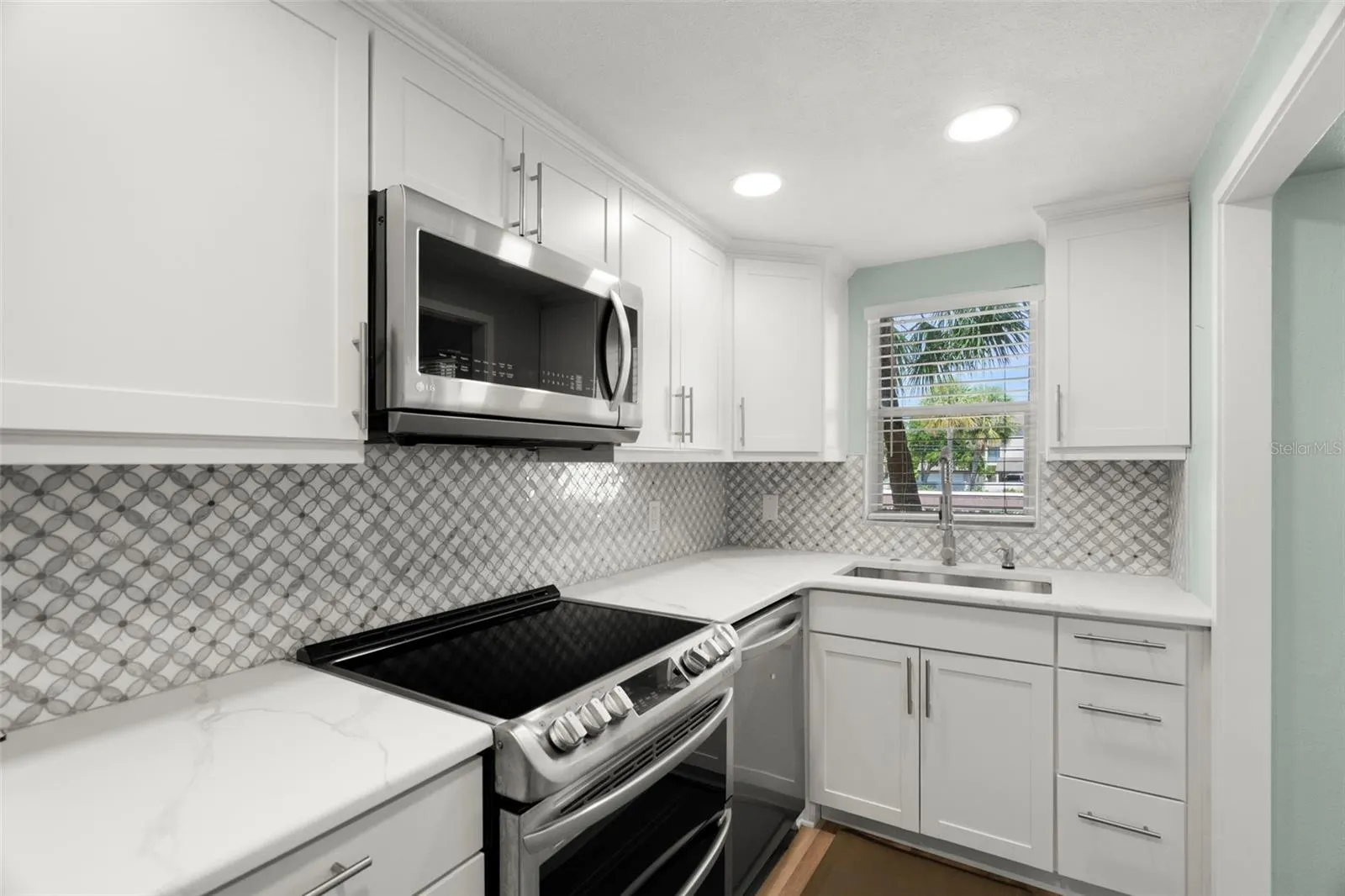 4780 COVE CIR #205, #205
