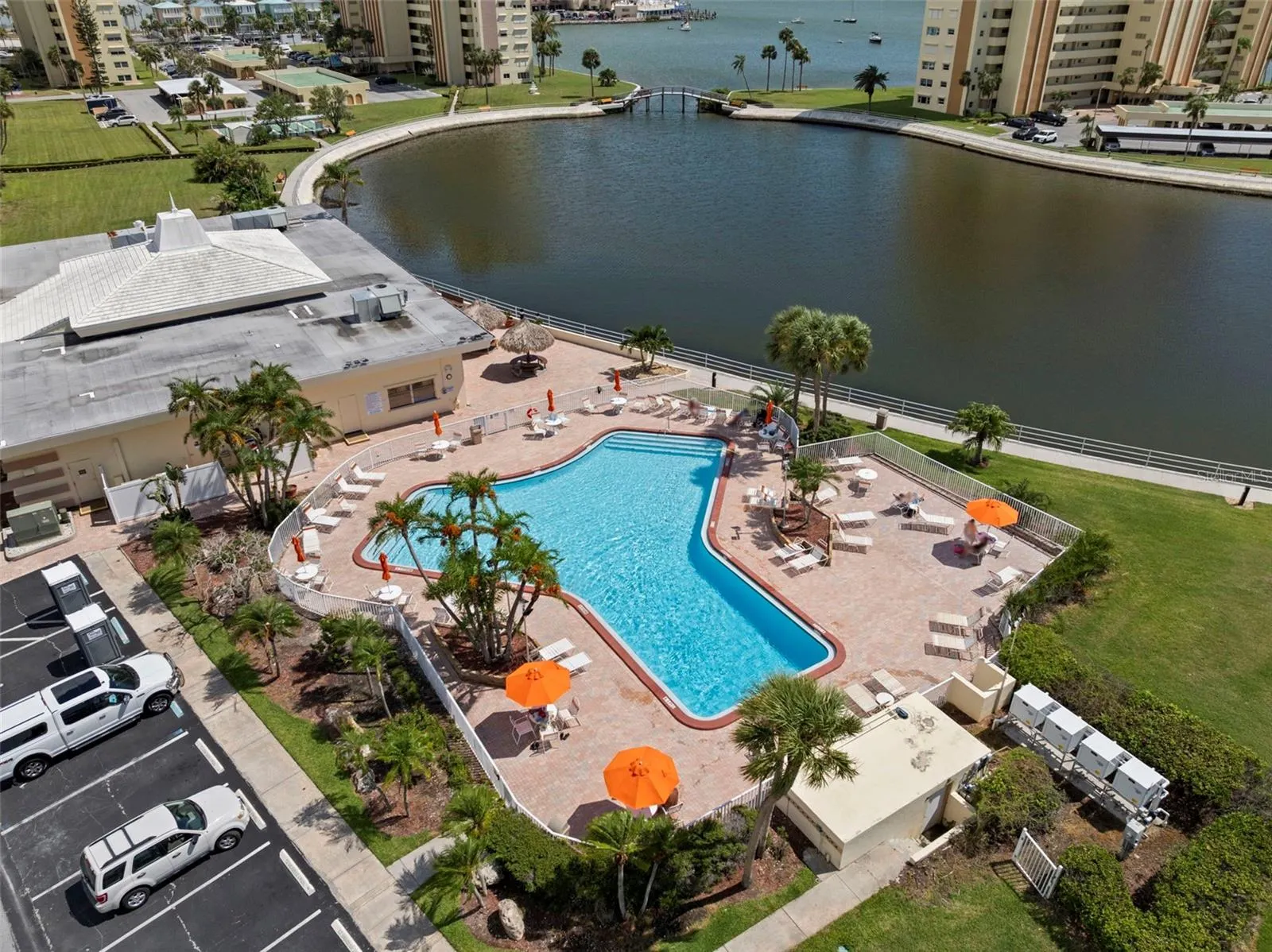 4780 COVE CIR #205, #205