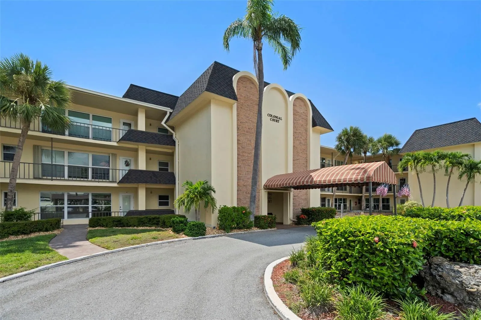 4780 COVE CIR #205, #205