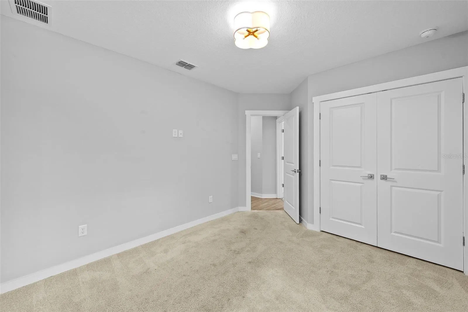 5834 S MACDILL AVE
