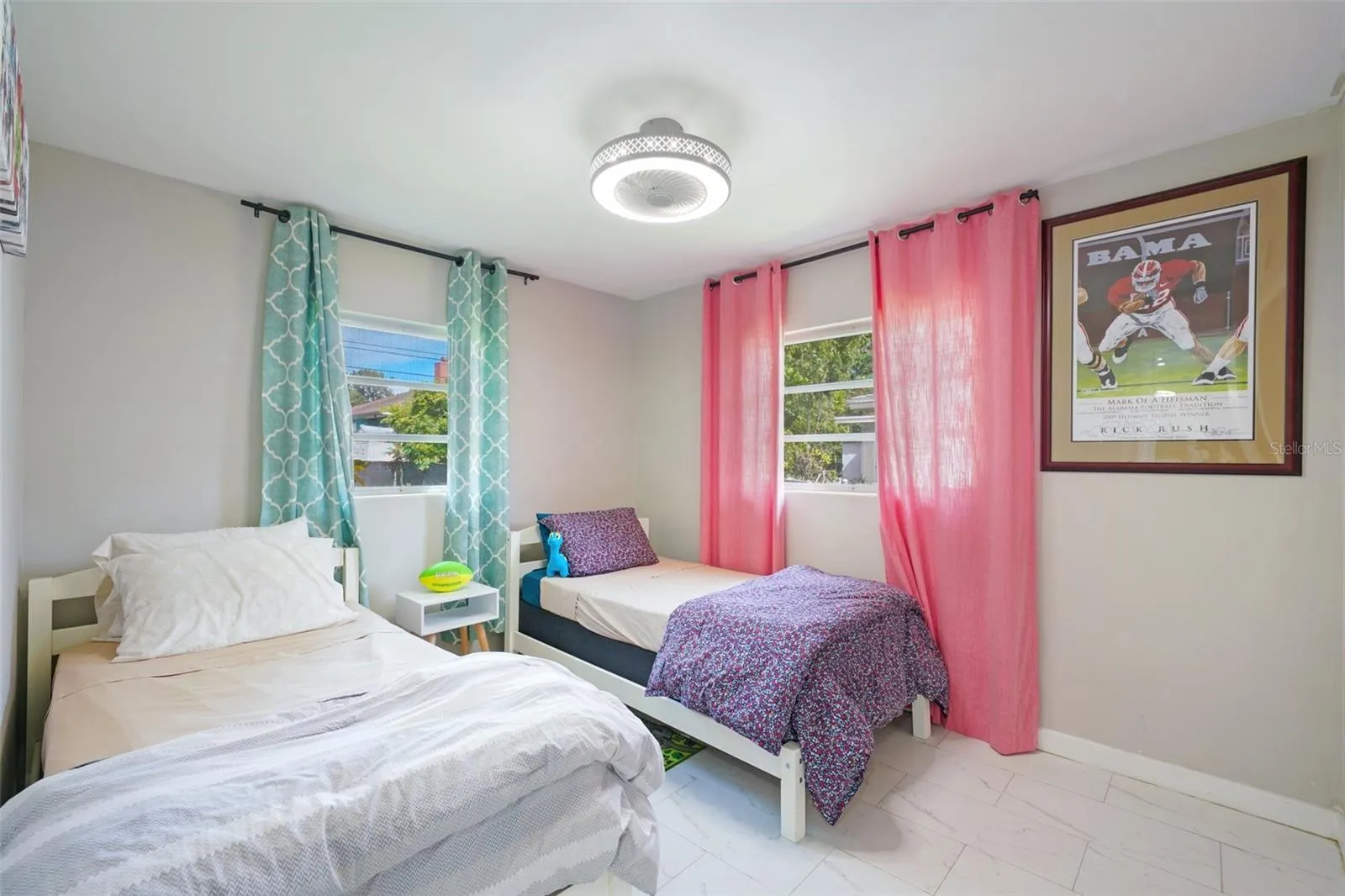 1860 ALBERTA DR