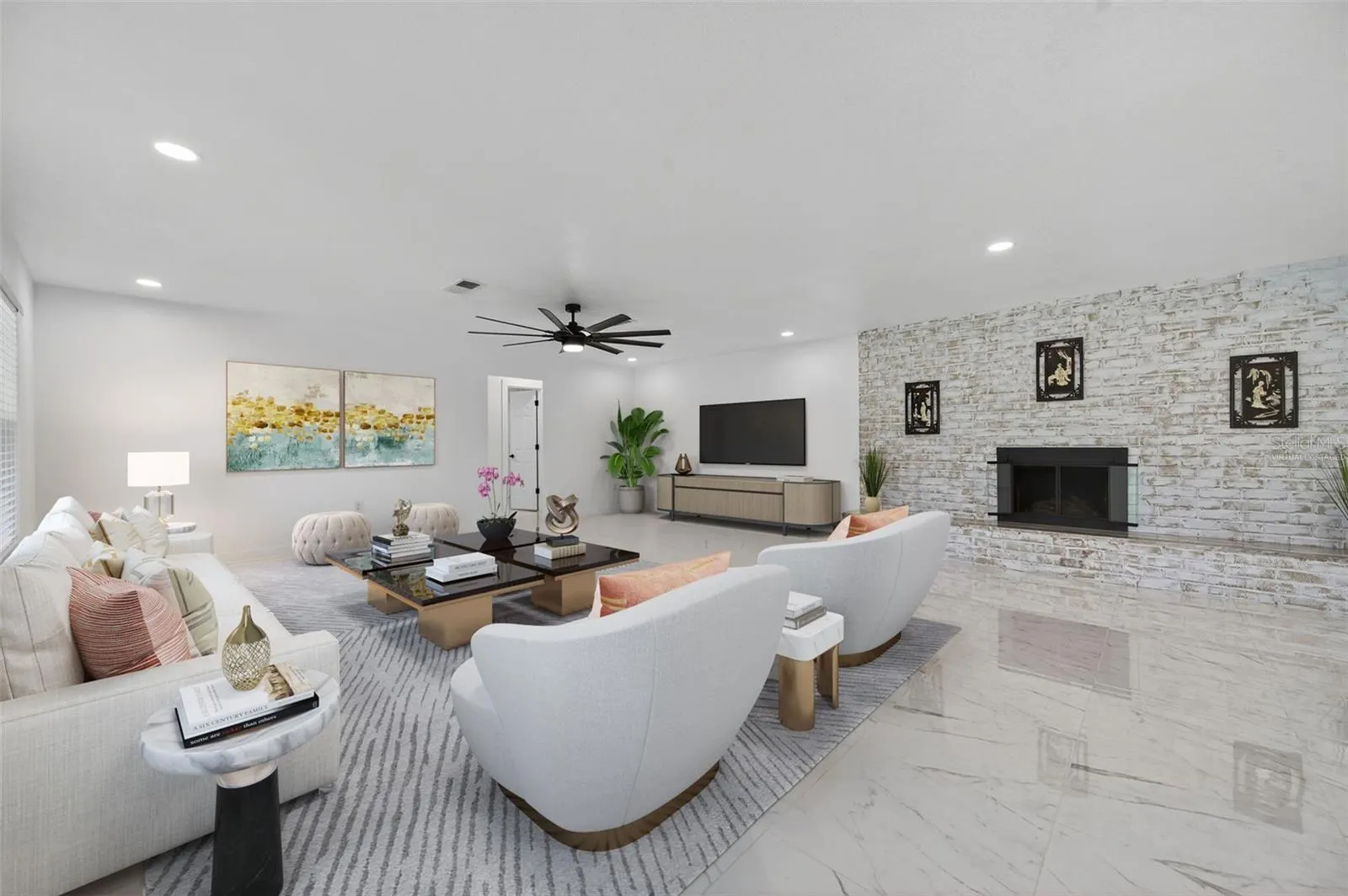 4422 N LAKE DR