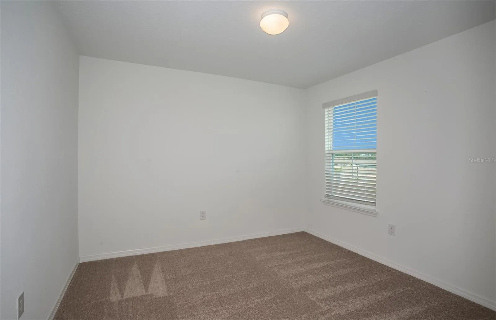 1079 SILVERLAKE BLVD