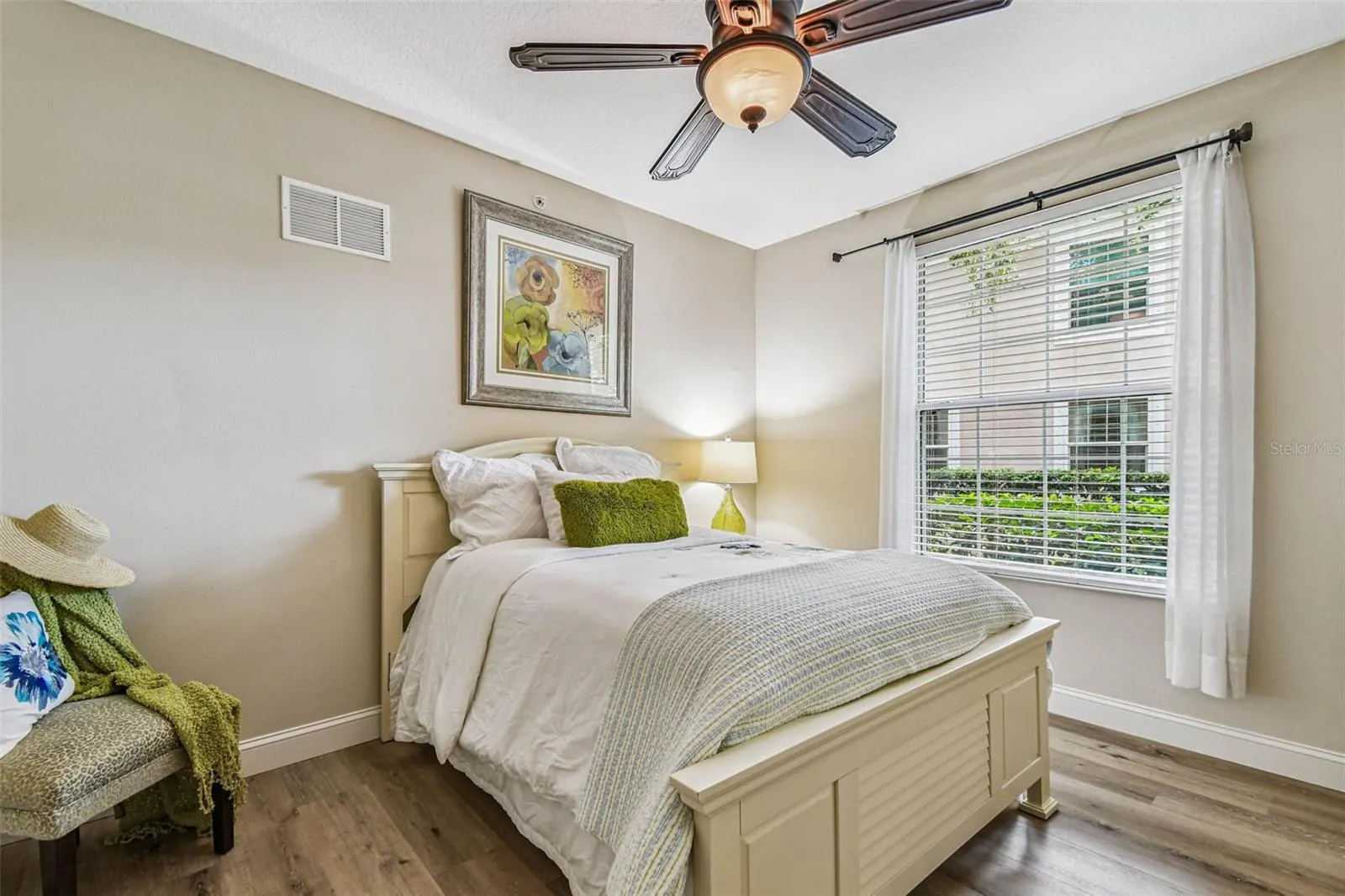 826 LANTERN WAY #103, #103