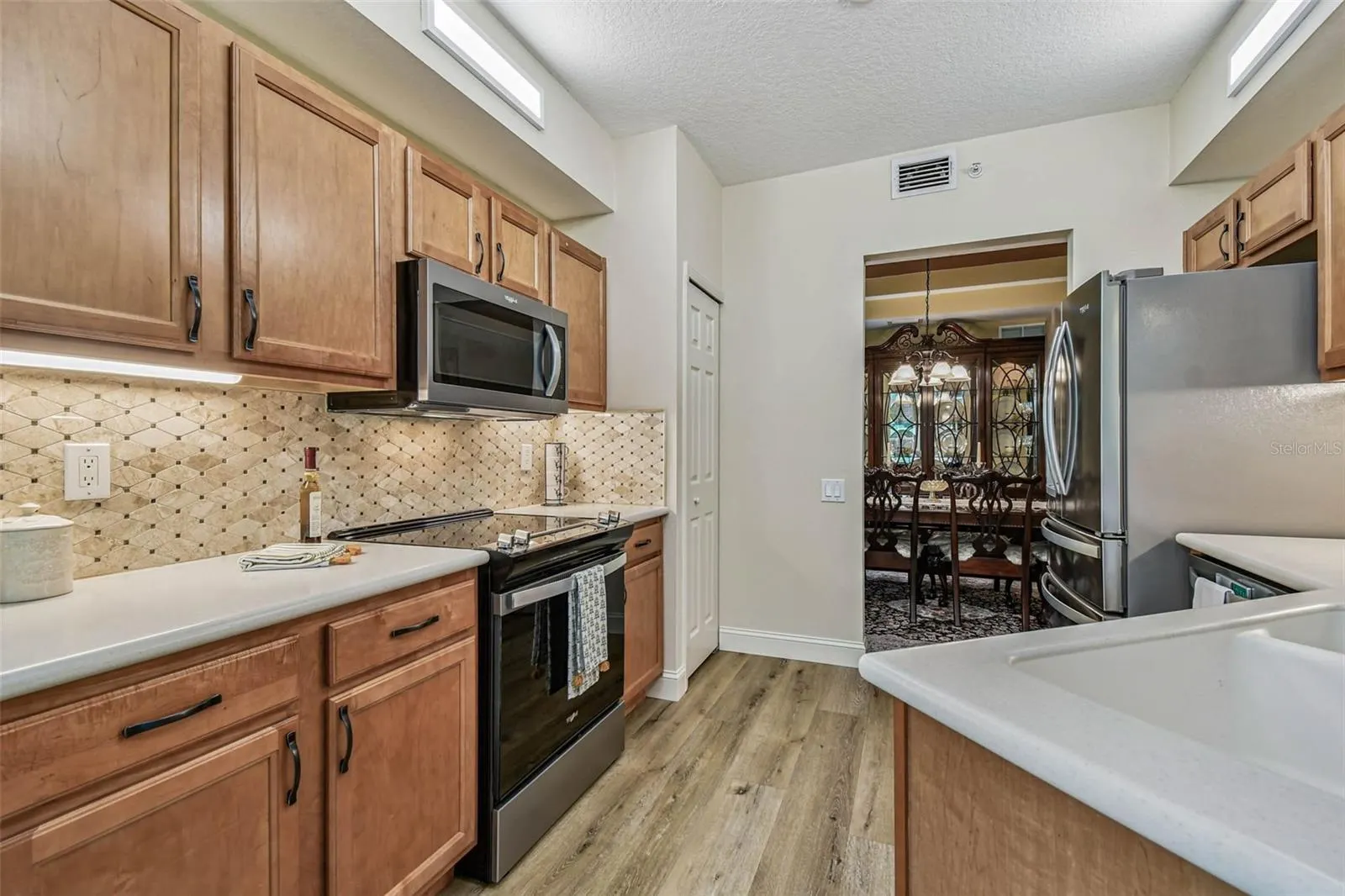 826 LANTERN WAY #103, #103