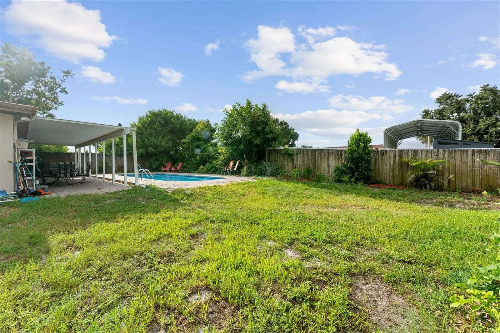 8841 OAK CIR